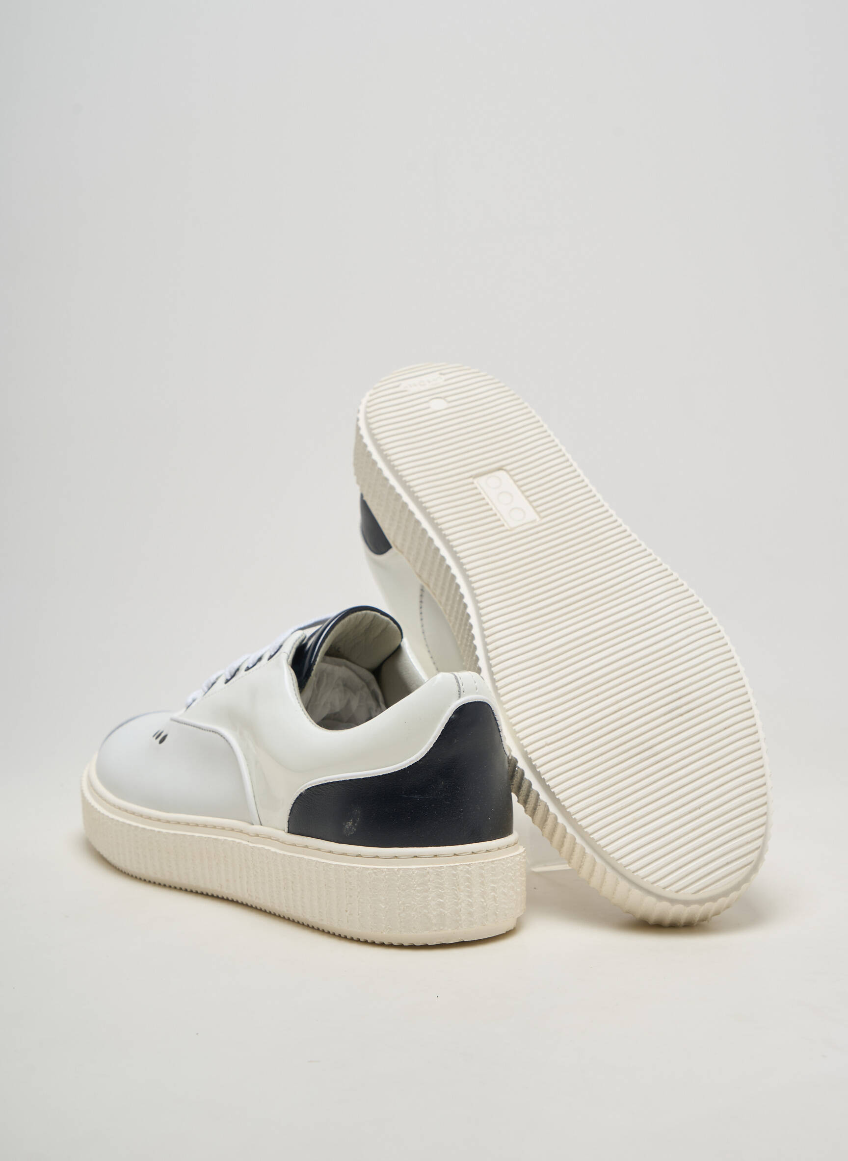 Baskets matière lisse bout rond blanc ME.LAND homme