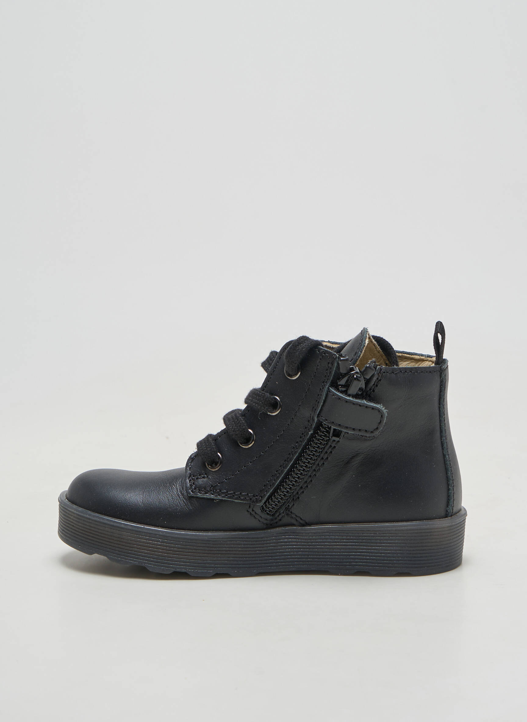 Bottillons matière lisse bout rond noir FALCOTTO fille