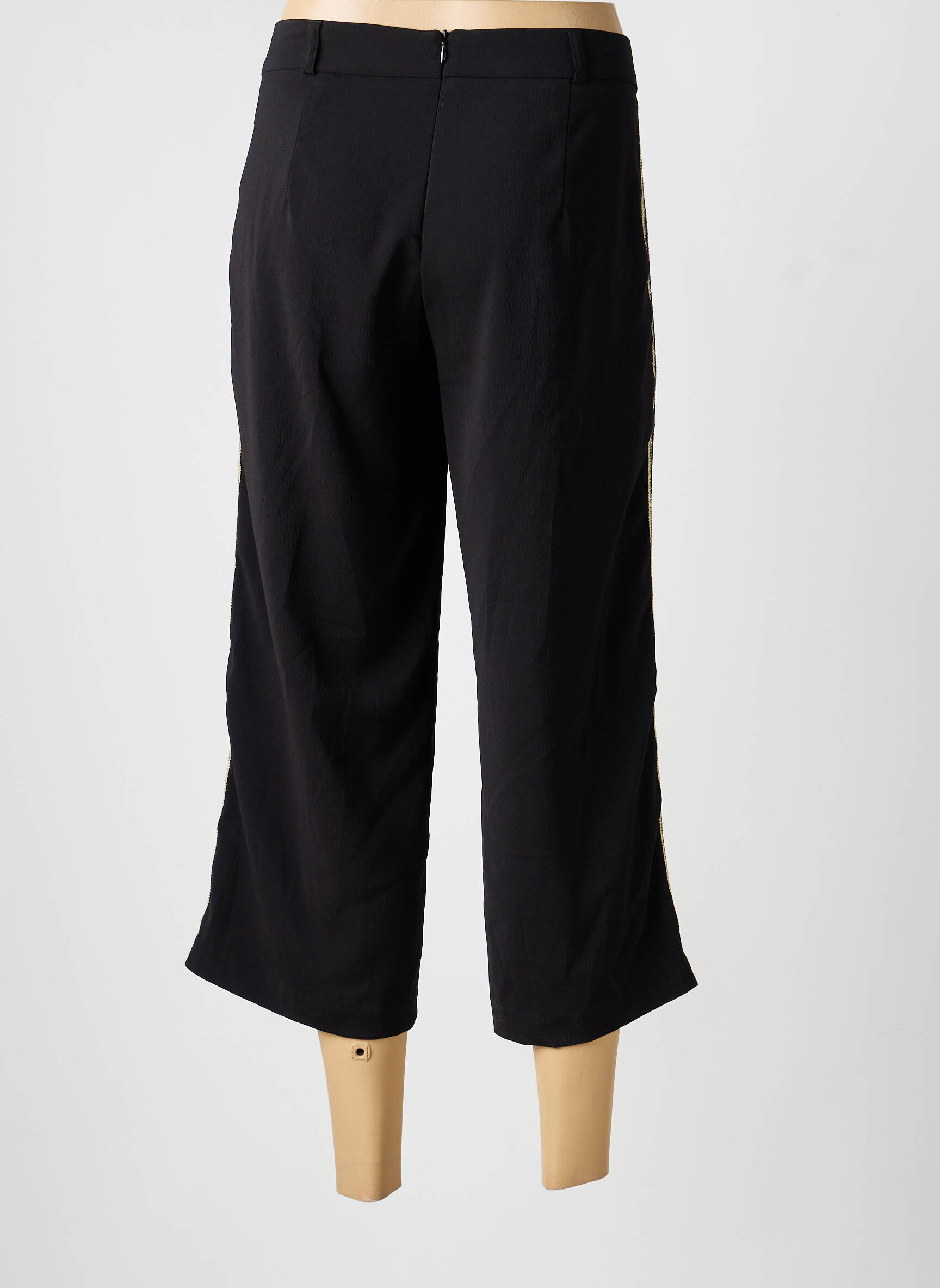 Pantacourt coupe droite taille normale noir VOODOO femme