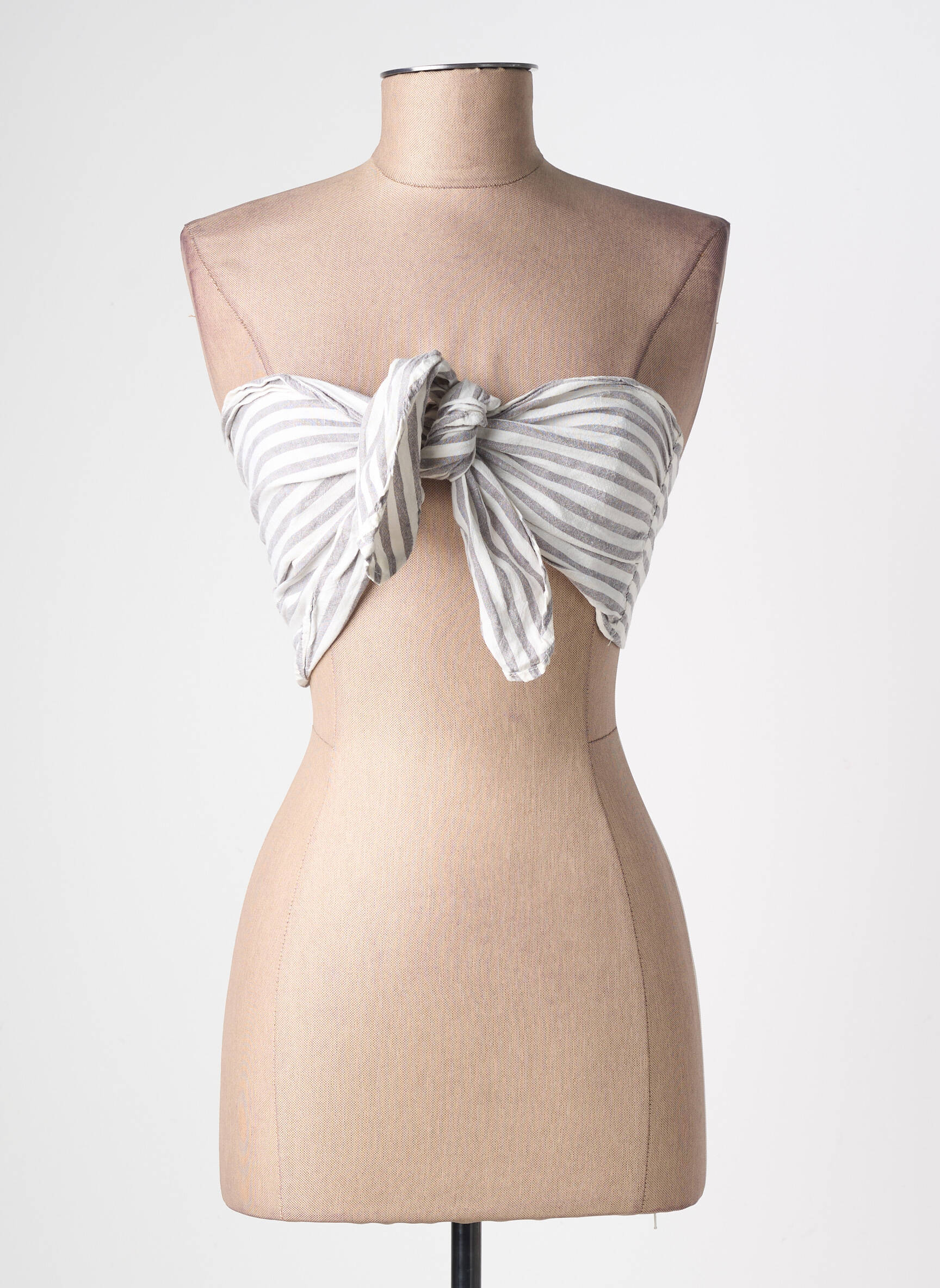 Top coupe cintrée sans manche gris SANS MARQUE femme