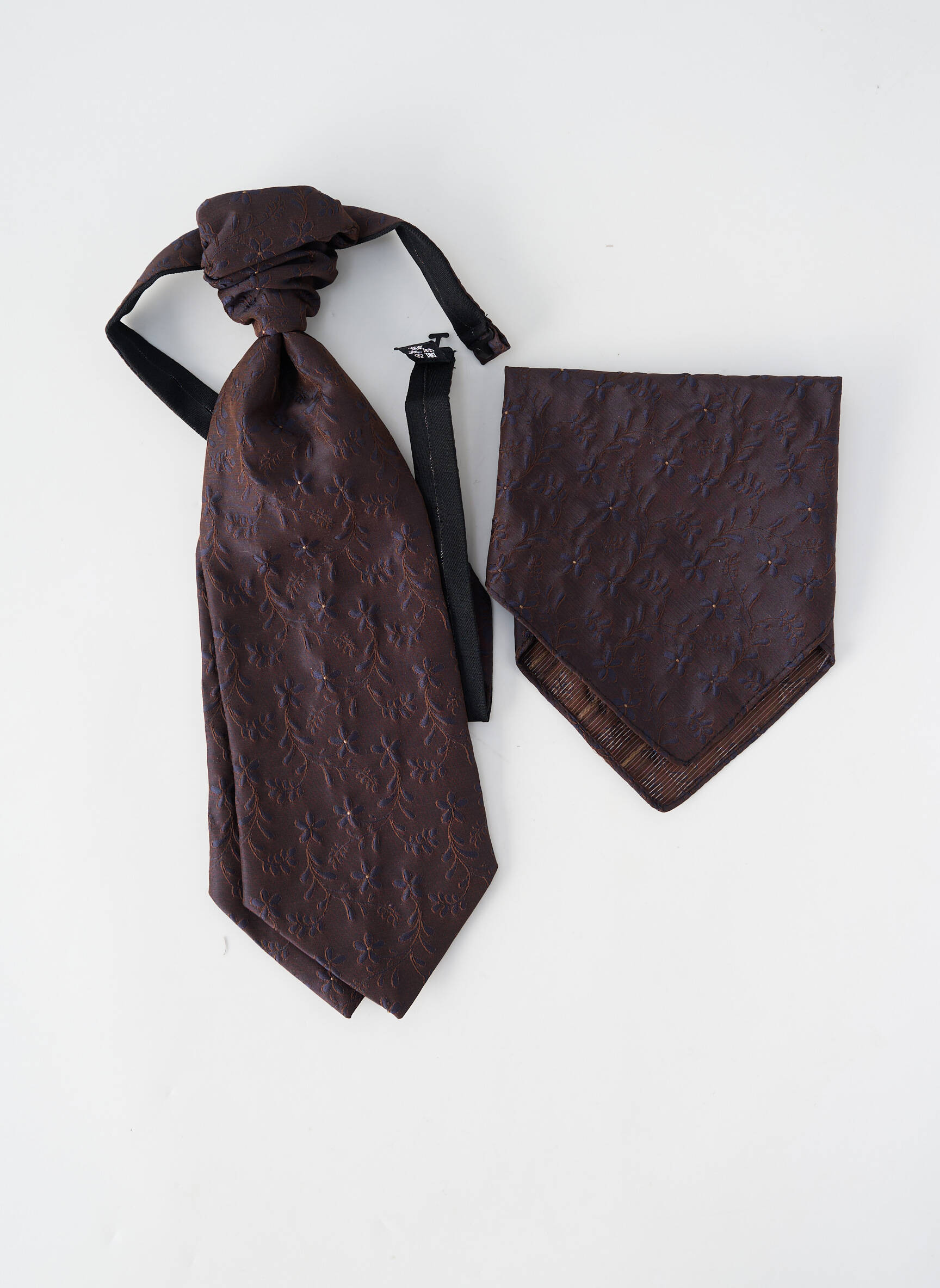 Cravate tissage satiné marron MASTERHAND homme