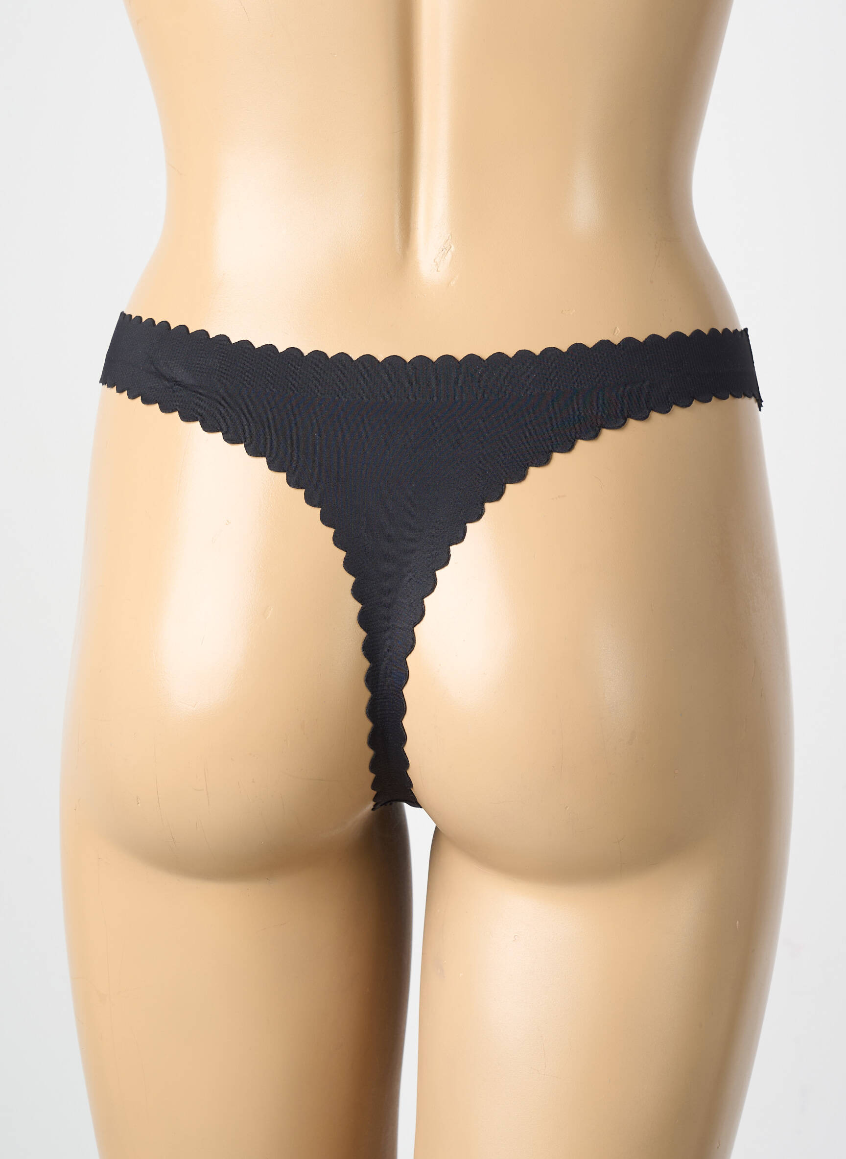 String string noir DIM femme