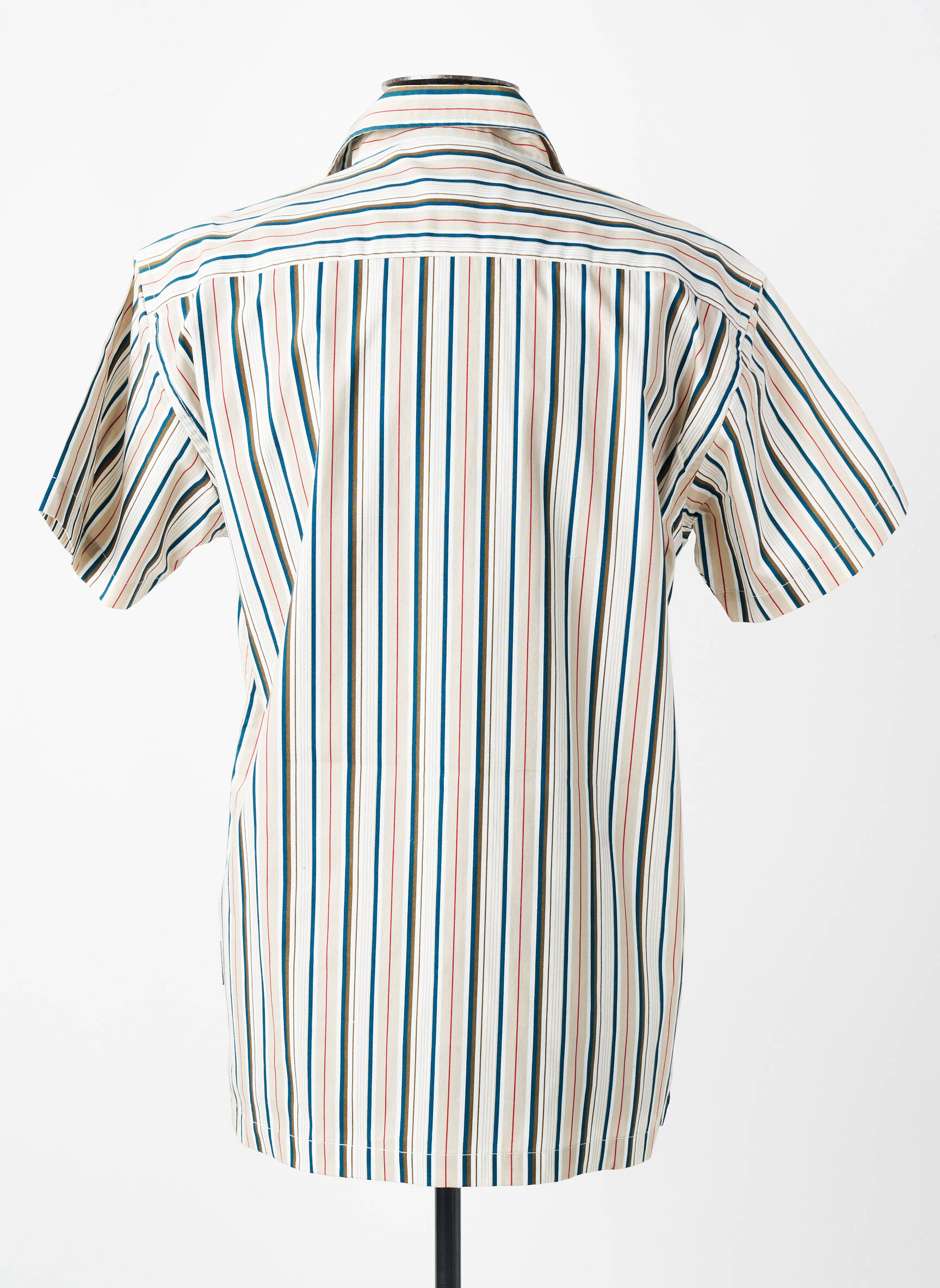 Chemise manches courtes coupe droite beige CBK homme