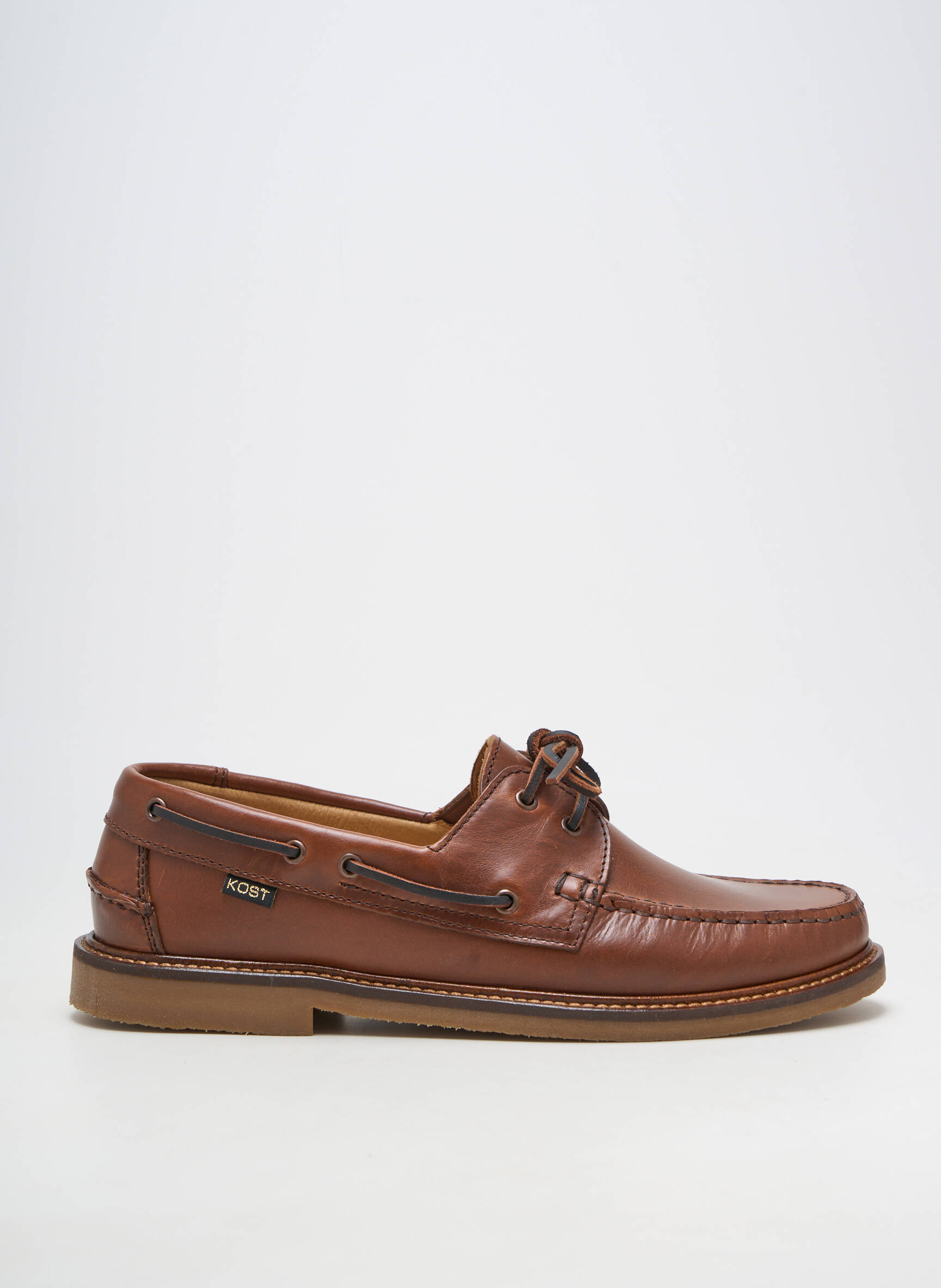 Chaussures bâteau matière lisse chiquet marron KOST homme