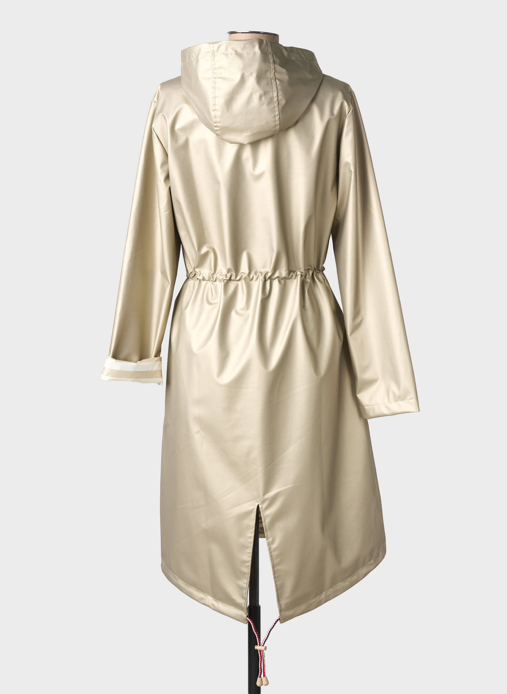 Imperméable fermeture zippée sur le devant a capuche or ESCANDELLE femme