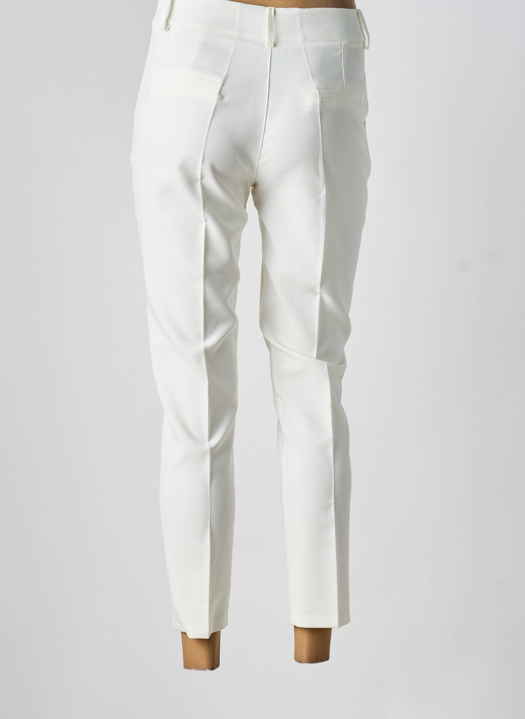 Pantalon 7/8 fermeture zippée sous rabat boutonné blanc COULEURS DU TEMPS femme
