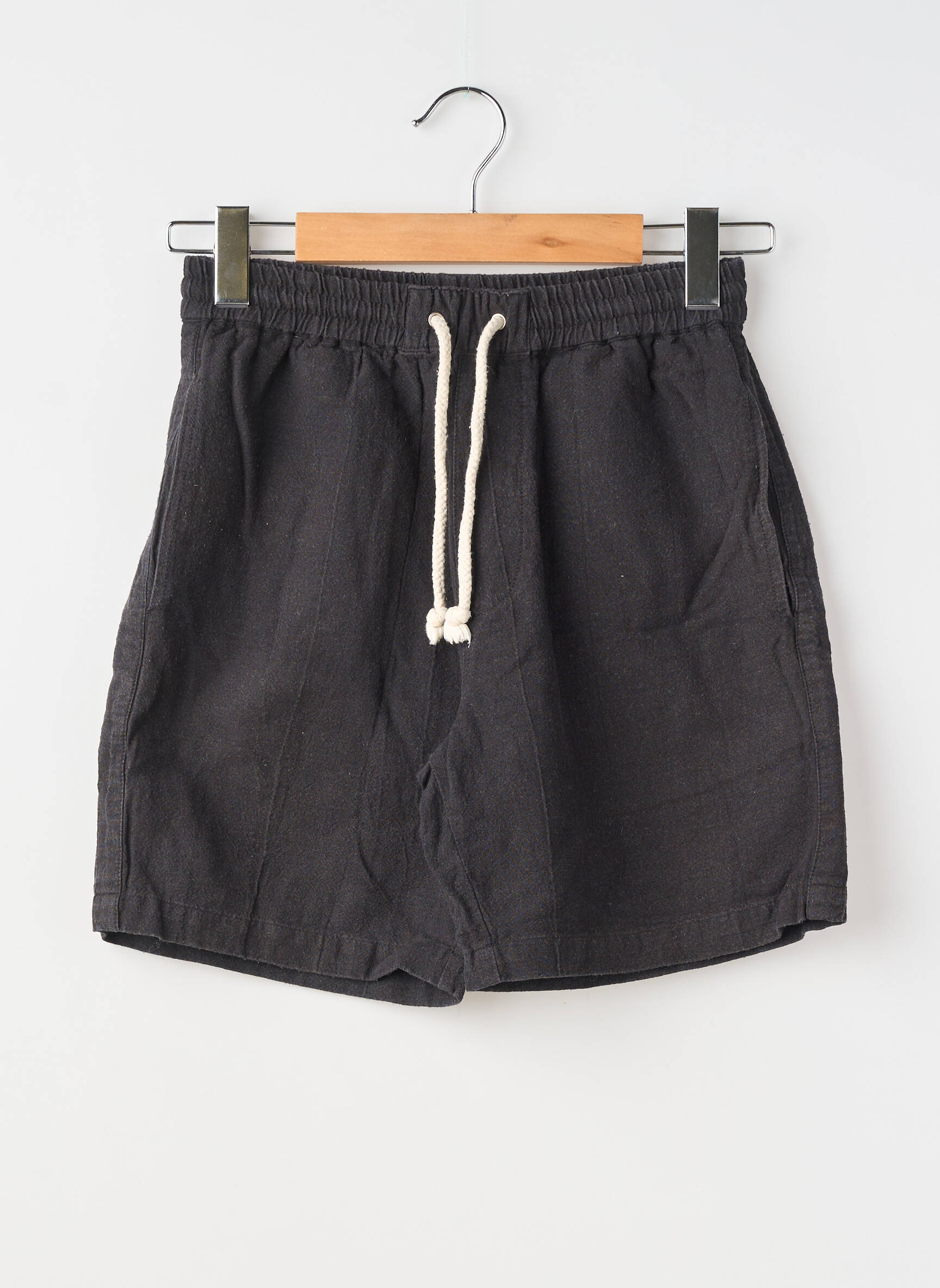Short fermeture liens à nouer noir BLOOD+BONE homme