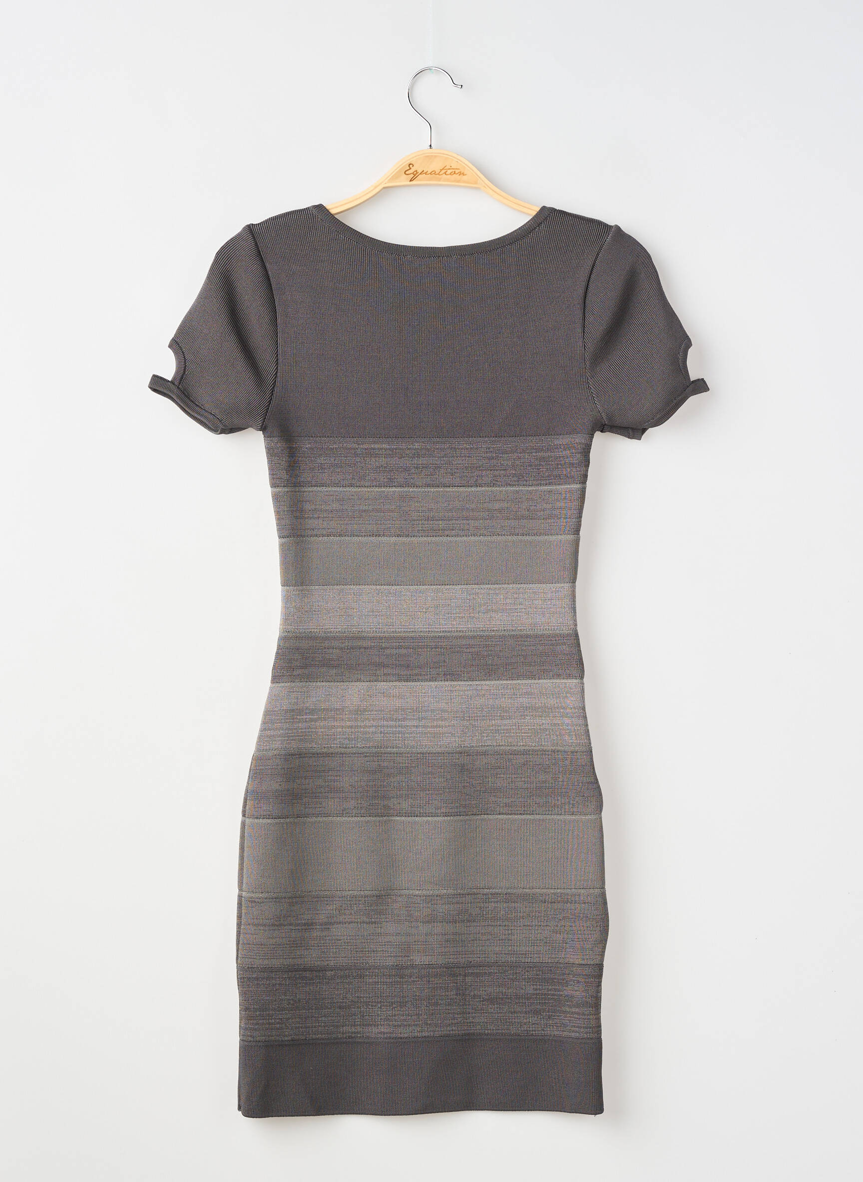 Robe courte manches courtes manches courtes gris BEBE femme