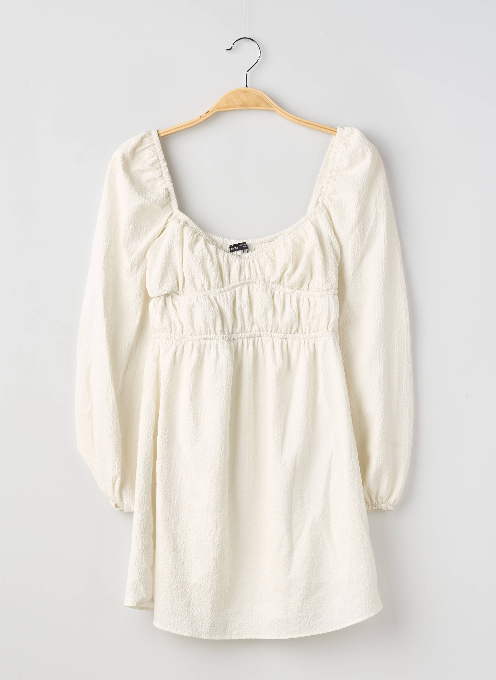 Robe courte coupe évasée manches longues blanc BERSHKA femme