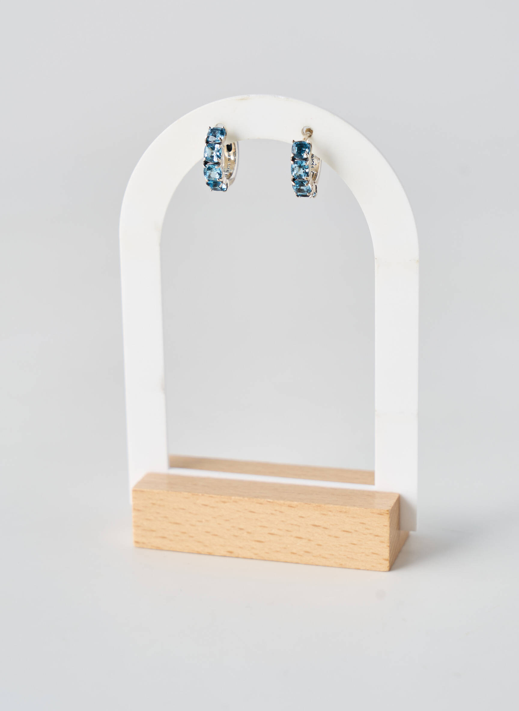 Boucles d’oreilles matériaux métal argent SANS MARQUE femme