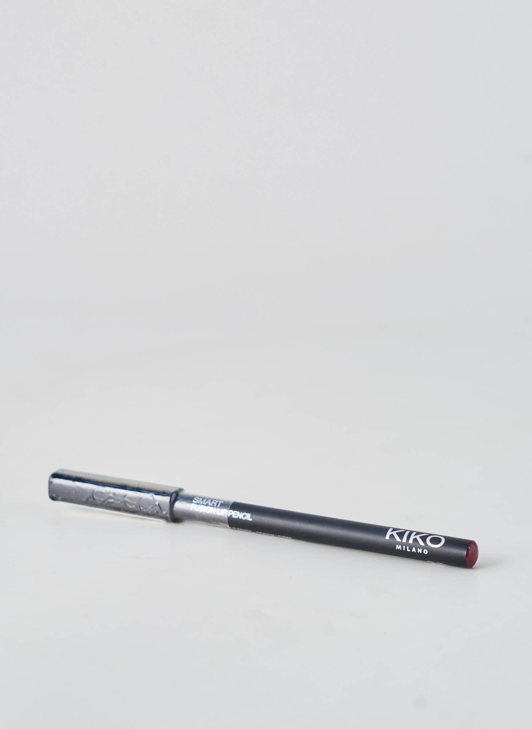 Maquillage pour les lèvres  crayon et feutre à lèvres rouge KIKO femme
