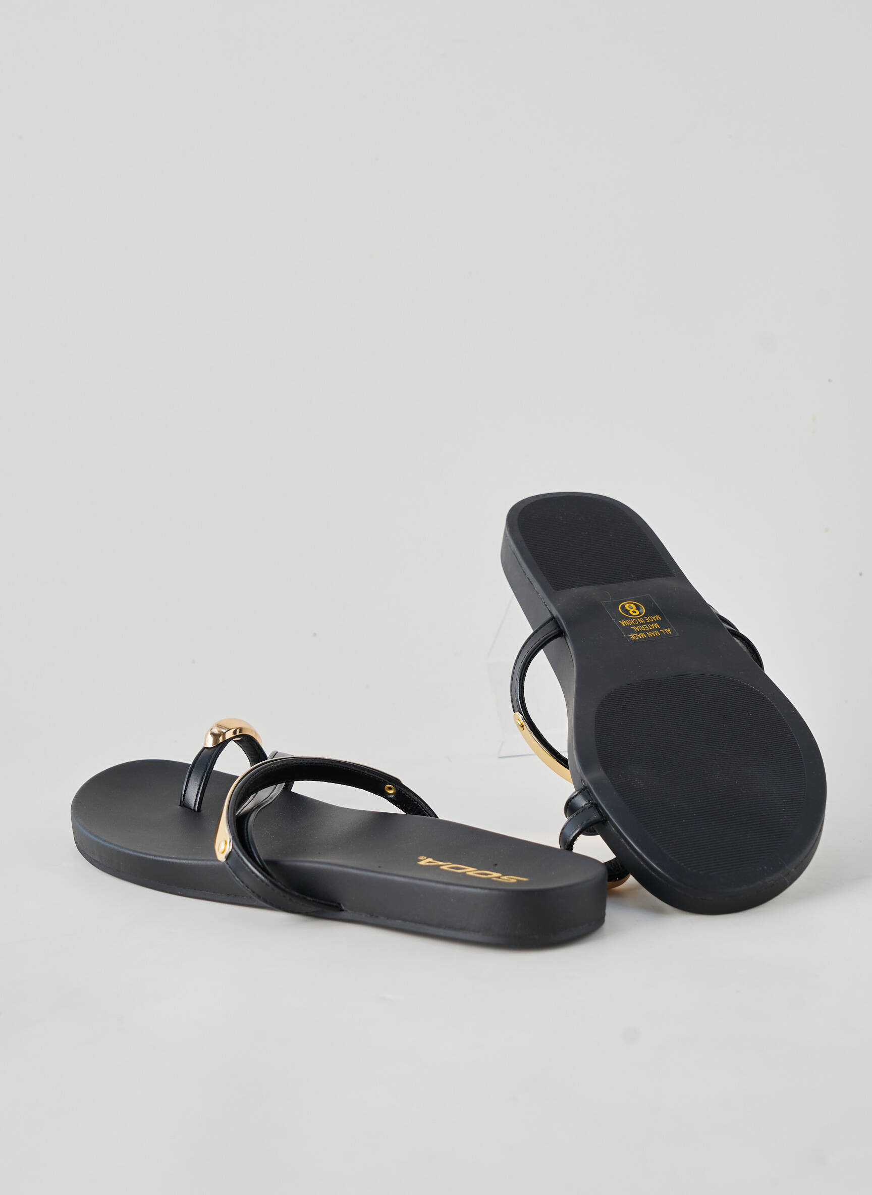 Mules/sabots matière lisse talon plat jusqu'à 3cm noir SODA femme
