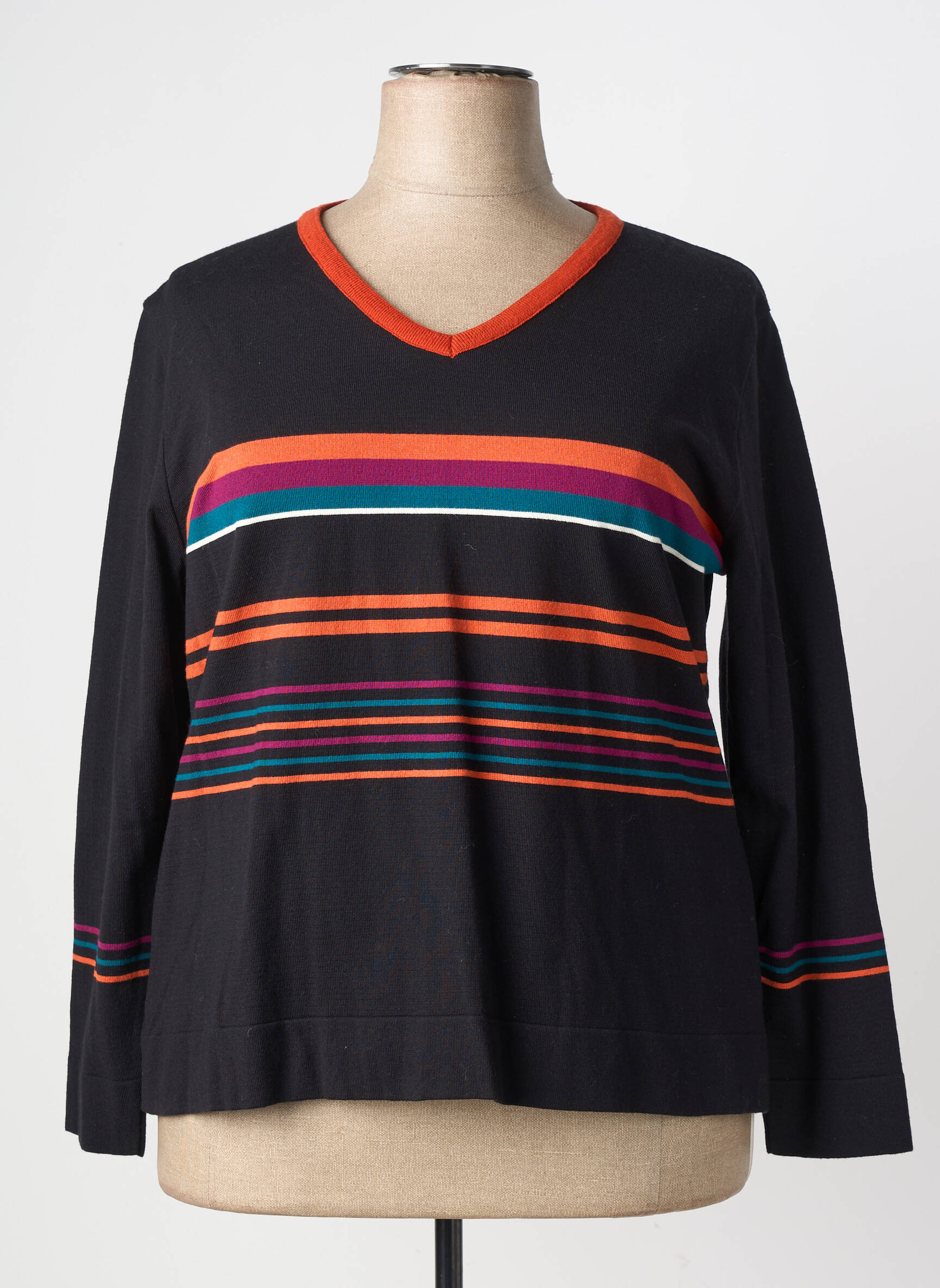 Pull col v manches longues noir GRIFFON femme