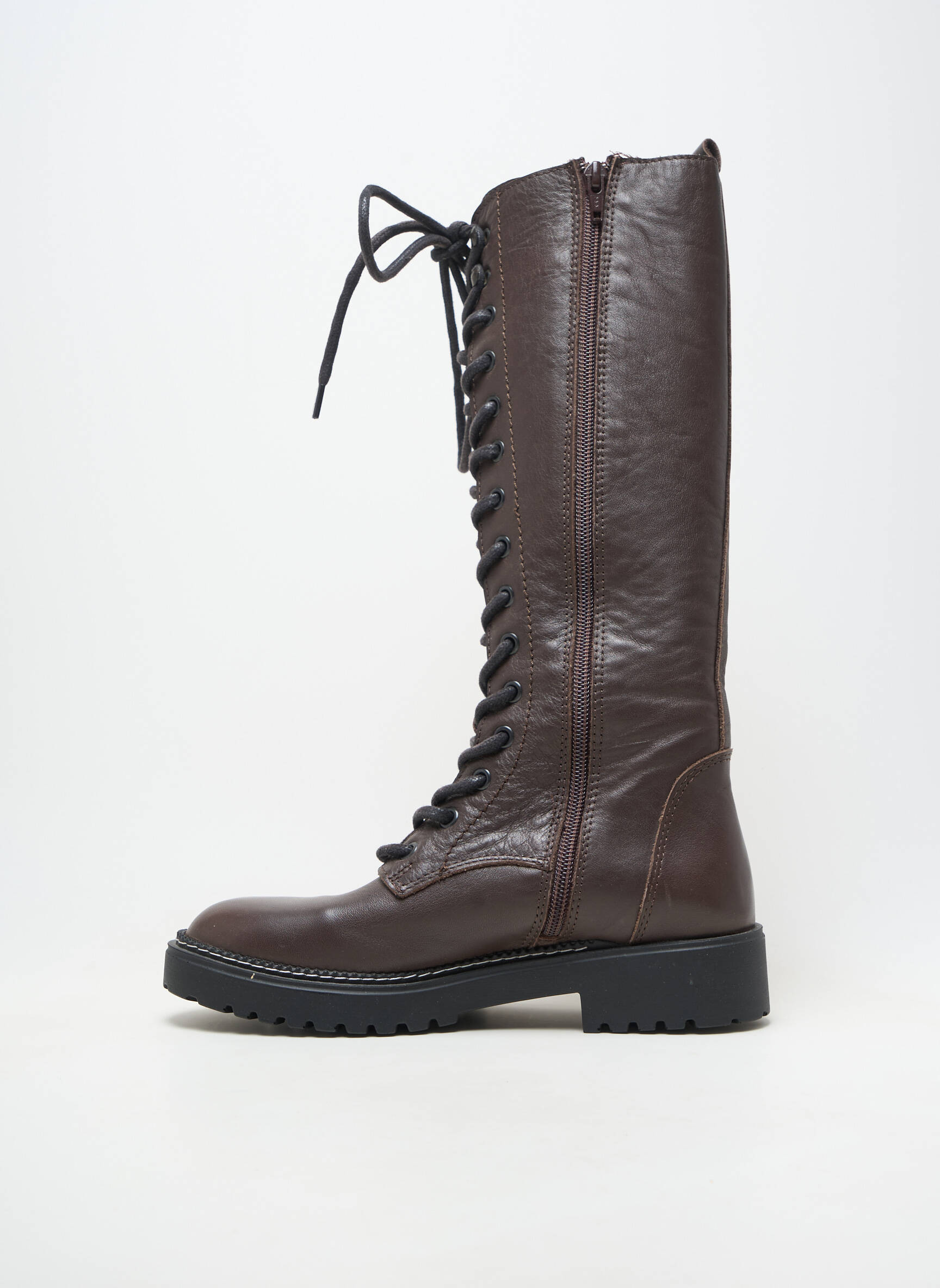 Bottes matière lisse talon de 4 à 6cm marron BUENO femme