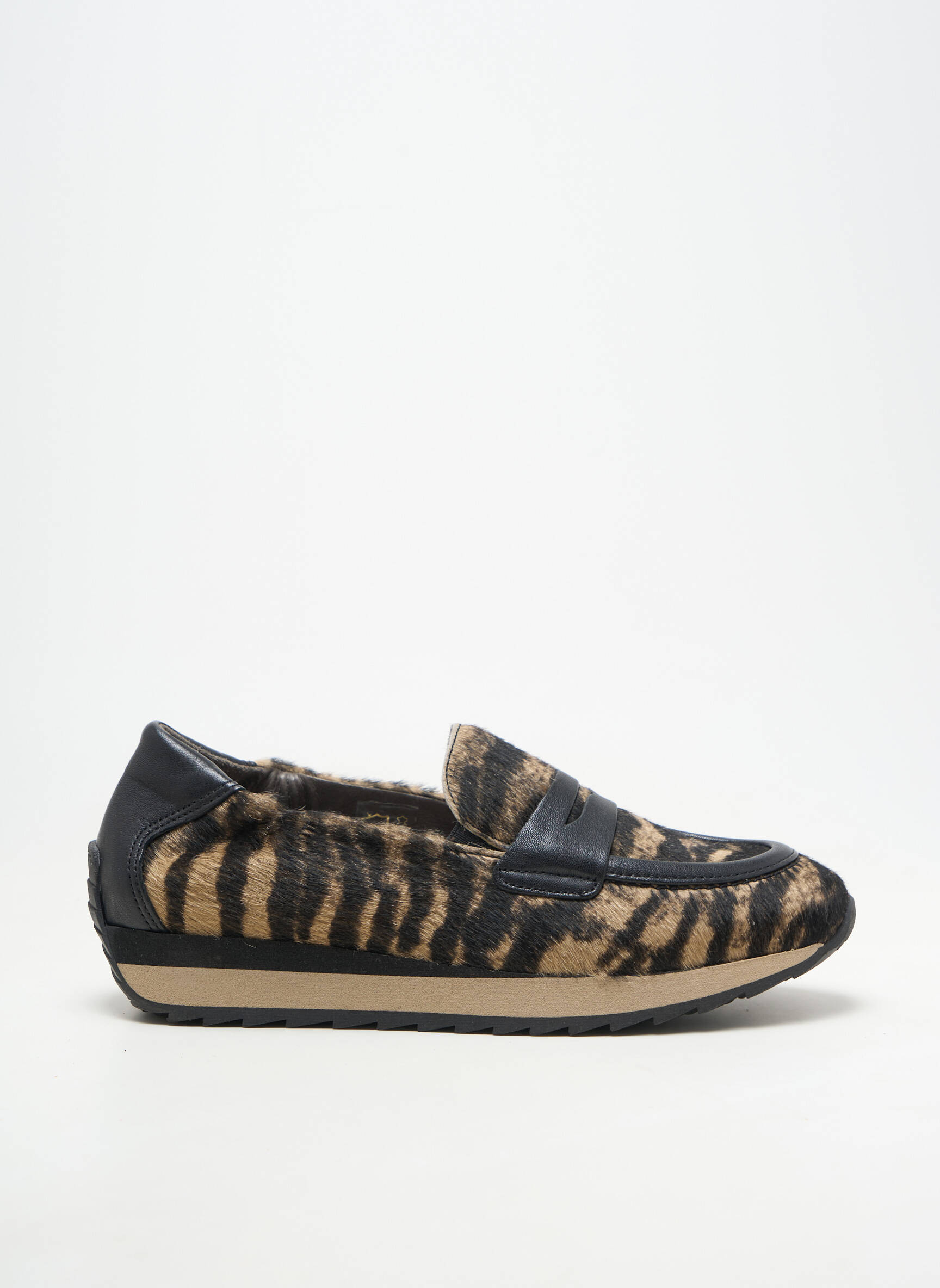 Mocassins type de semelle amortissante talon plat jusqu'à 3cm noir SOFTWAVES femme