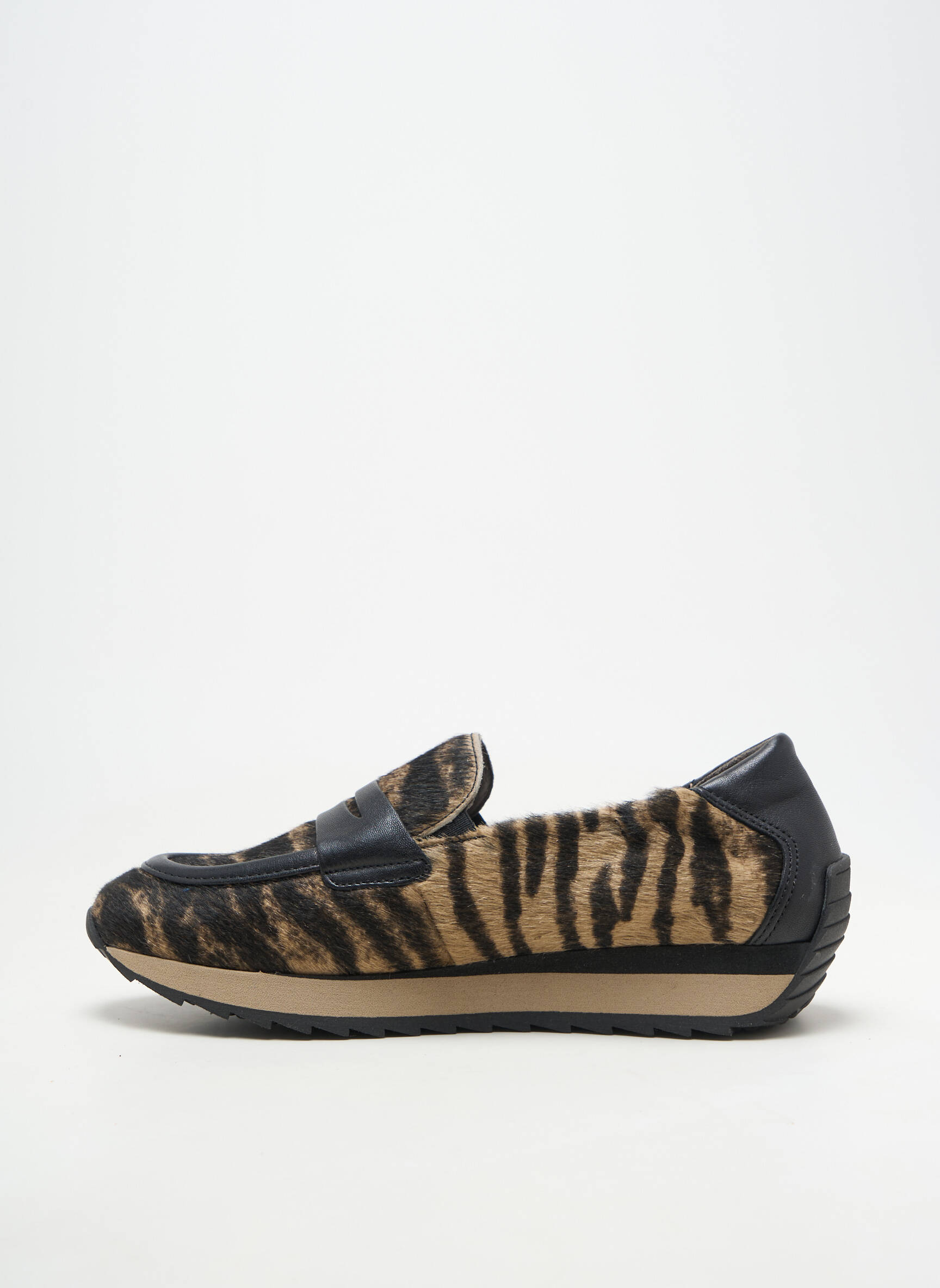 Mocassins type de semelle amortissante talon plat jusqu'à 3cm noir SOFTWAVES femme