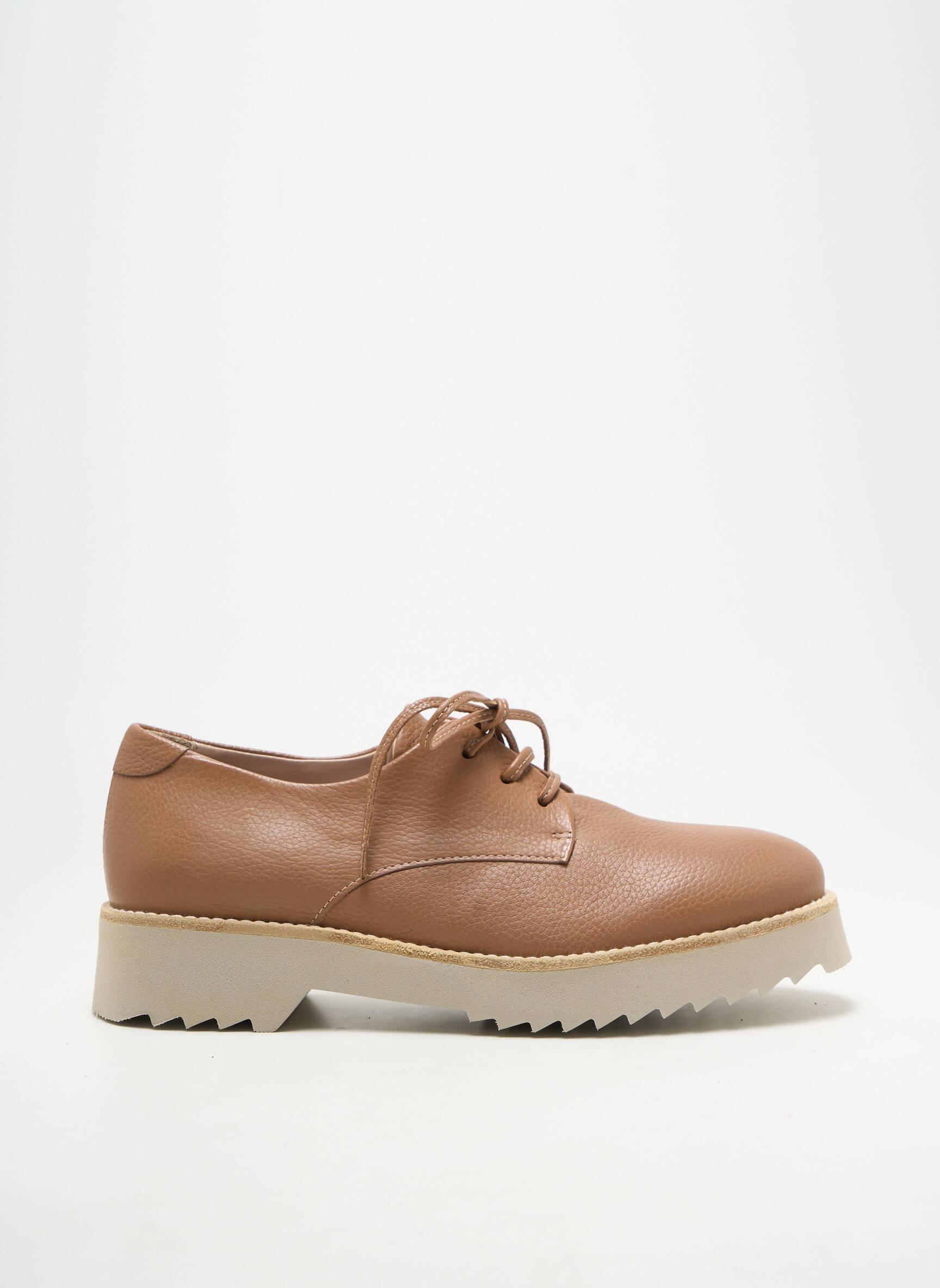 Derbies bout rond talon plat jusqu'à 3cm marron HOMERS femme