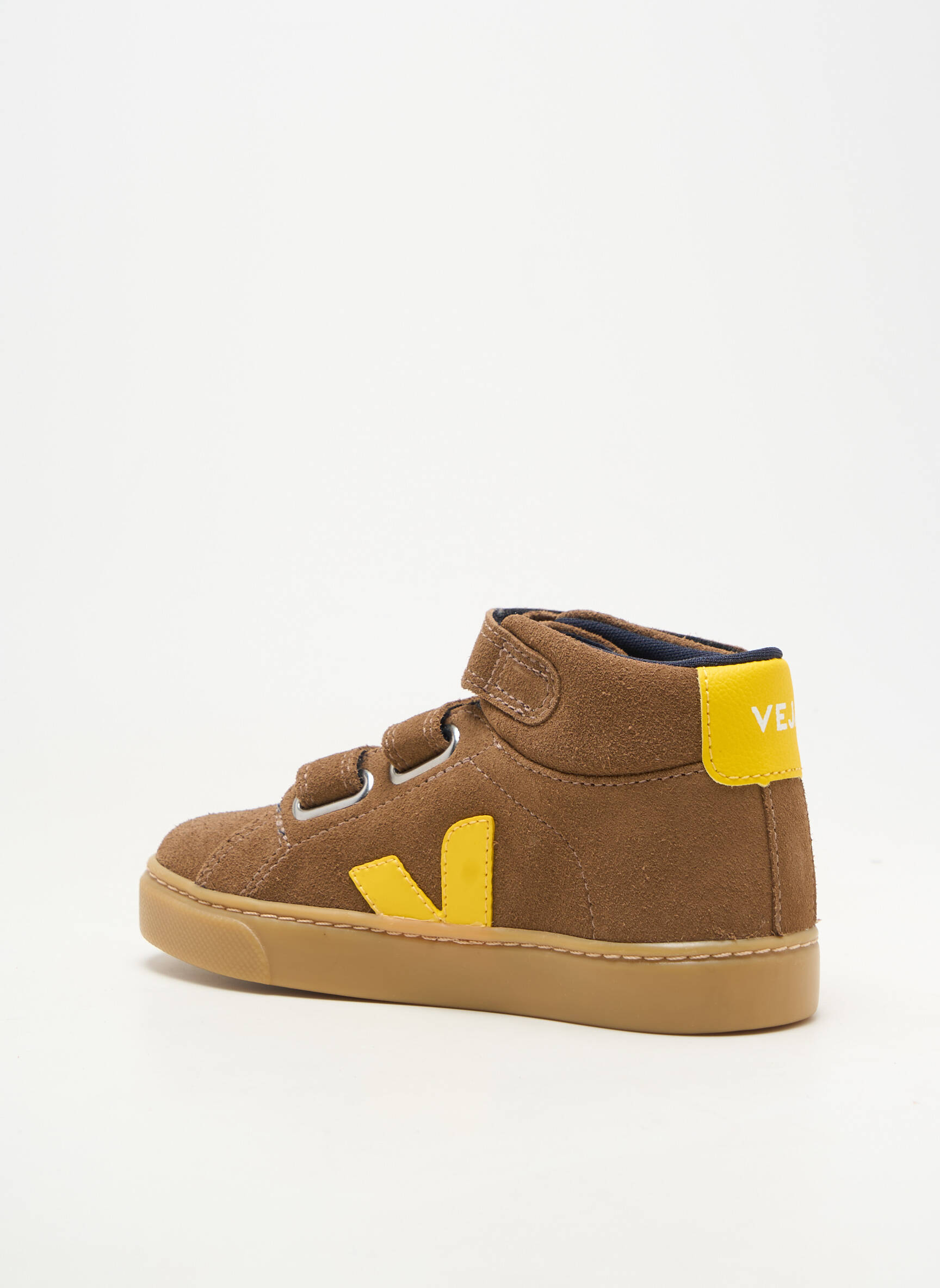 Baskets nubuck bout rond marron VEJA garçon