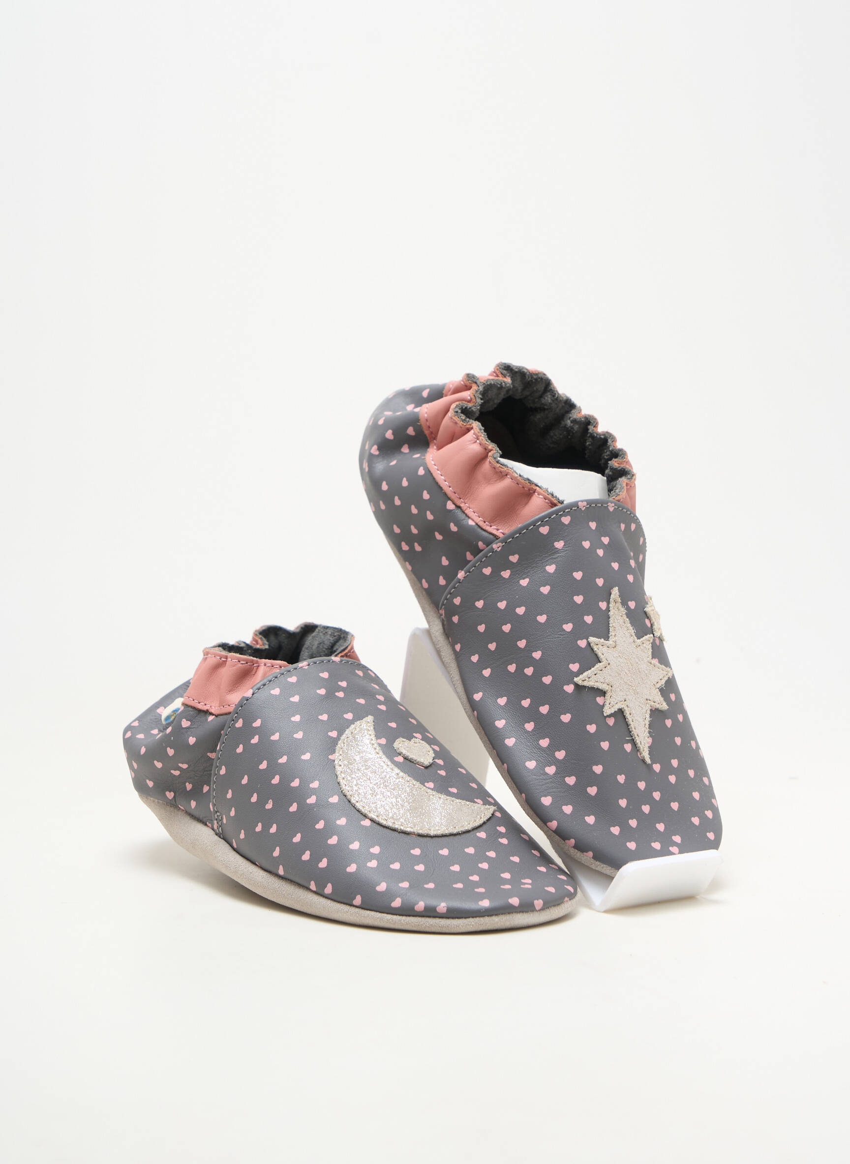 Chaussons/pantoufles matière lisse bout rond rose ROBEEZ fille