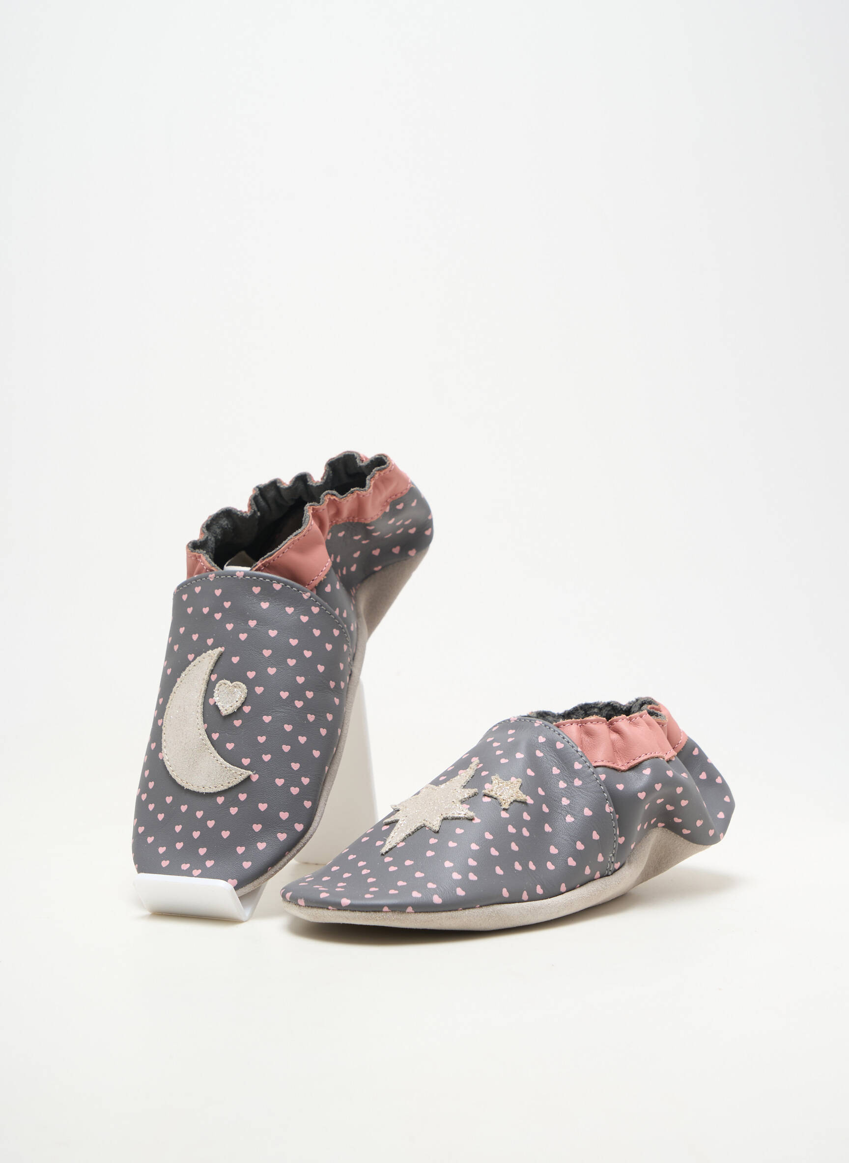 Chaussons/pantoufles matière lisse bout rond rose ROBEEZ fille