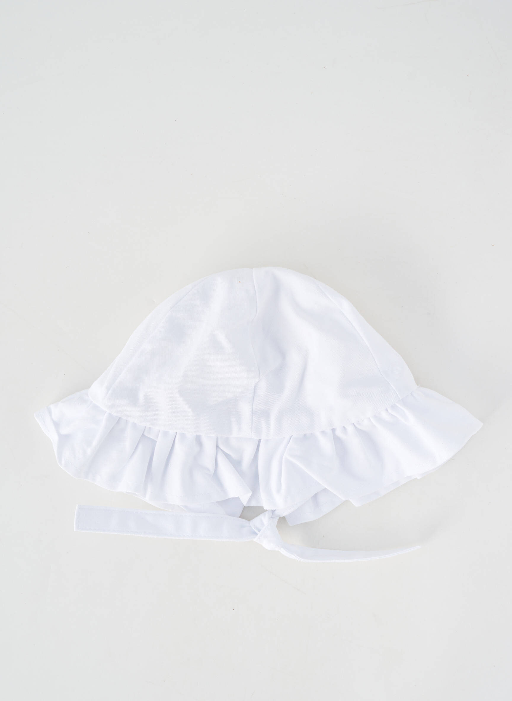 Chapeau fermeture liens à nouer blanc MAYORAL fille