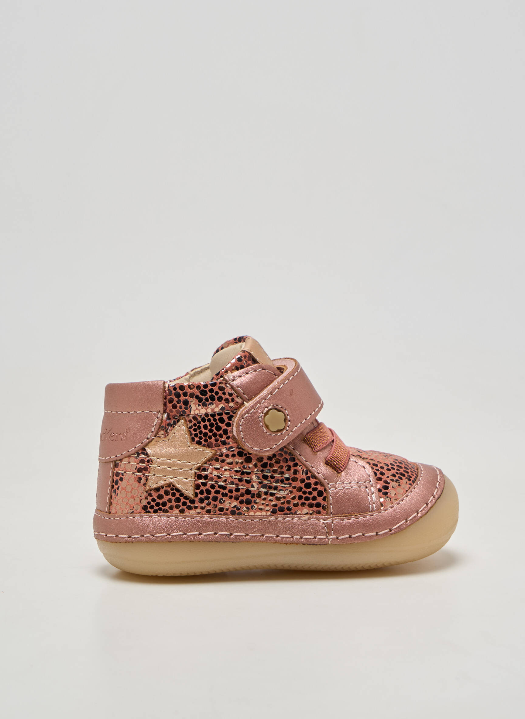 Bottillons type de semelle anatomique bout rond rose KICKERS fille
