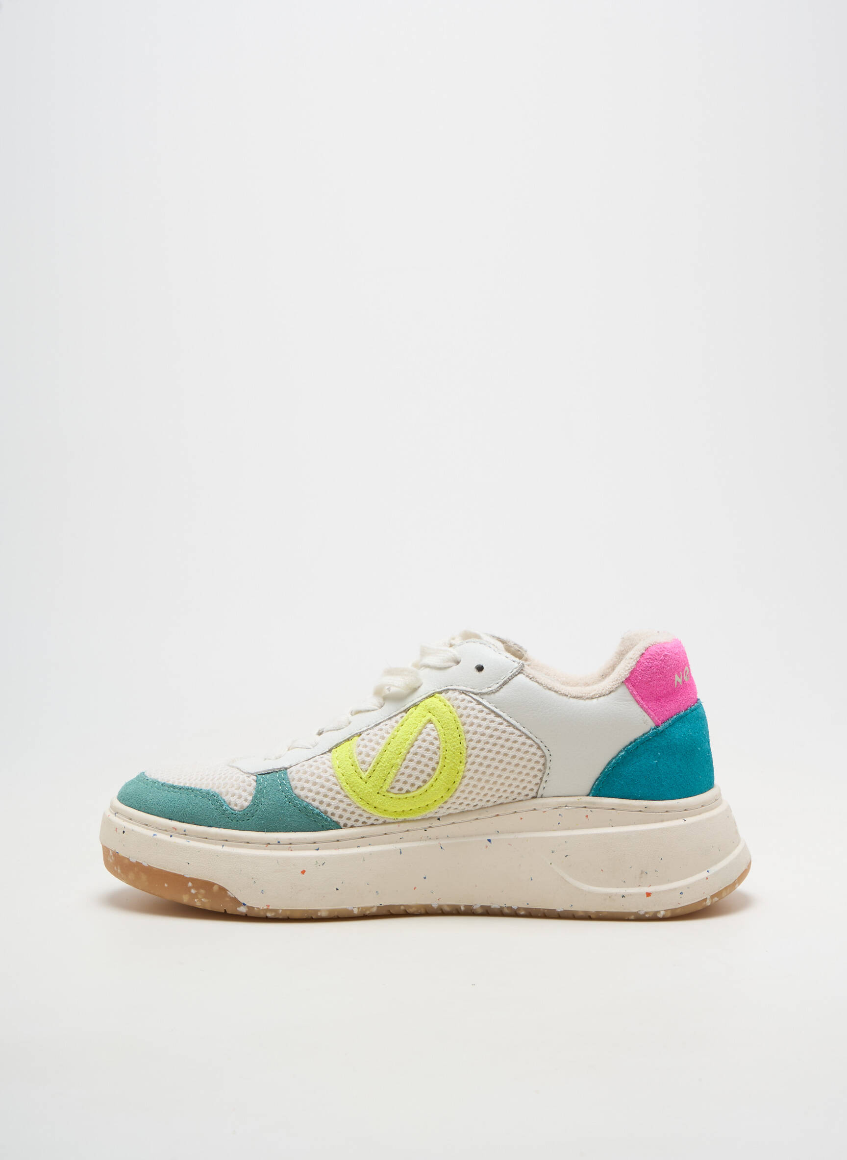 Baskets bout rond talon de 4 à 6cm blanc NO NAME femme