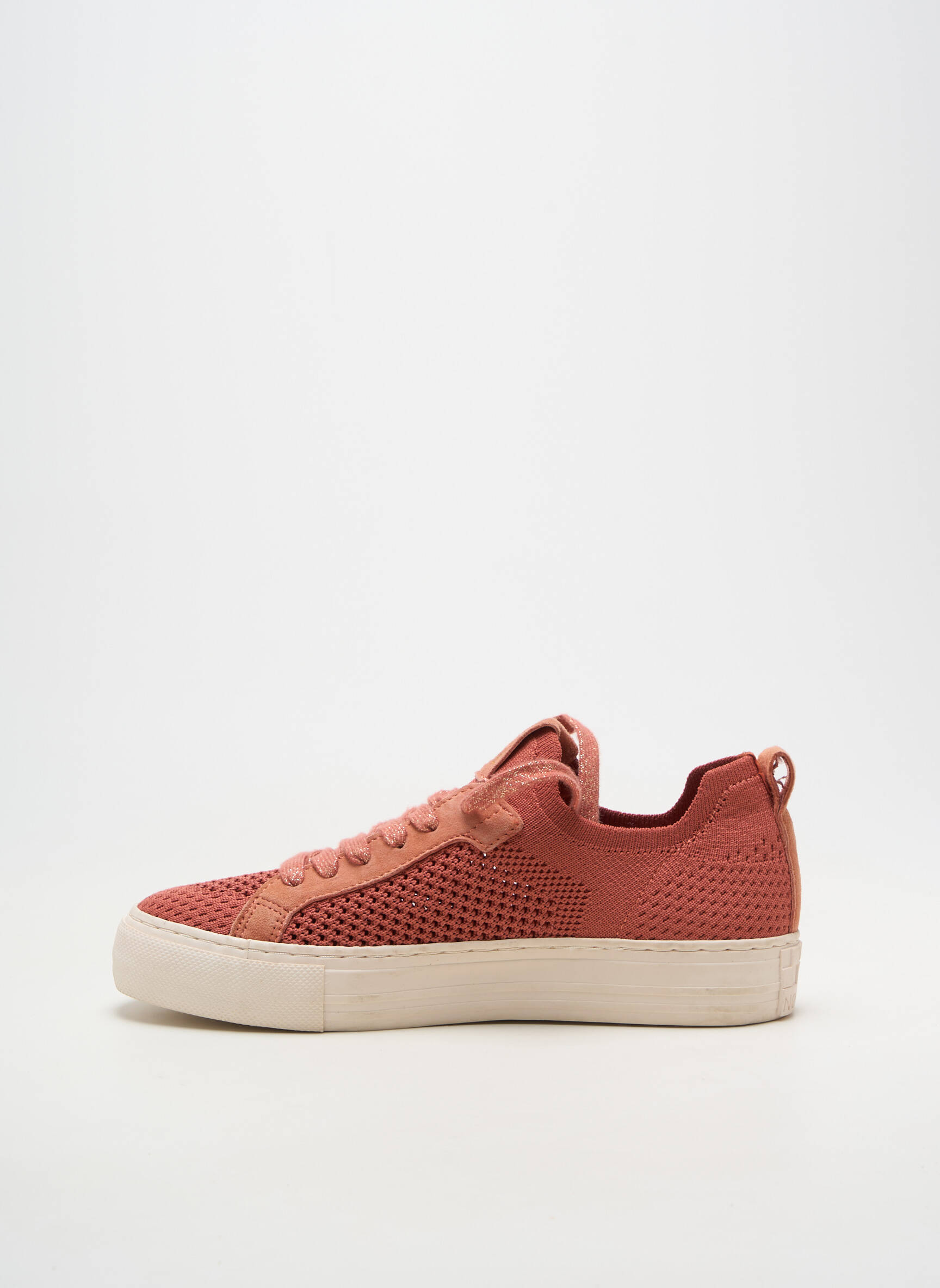 Baskets bout rond talon plat jusqu'à 3cm orange NO NAME femme
