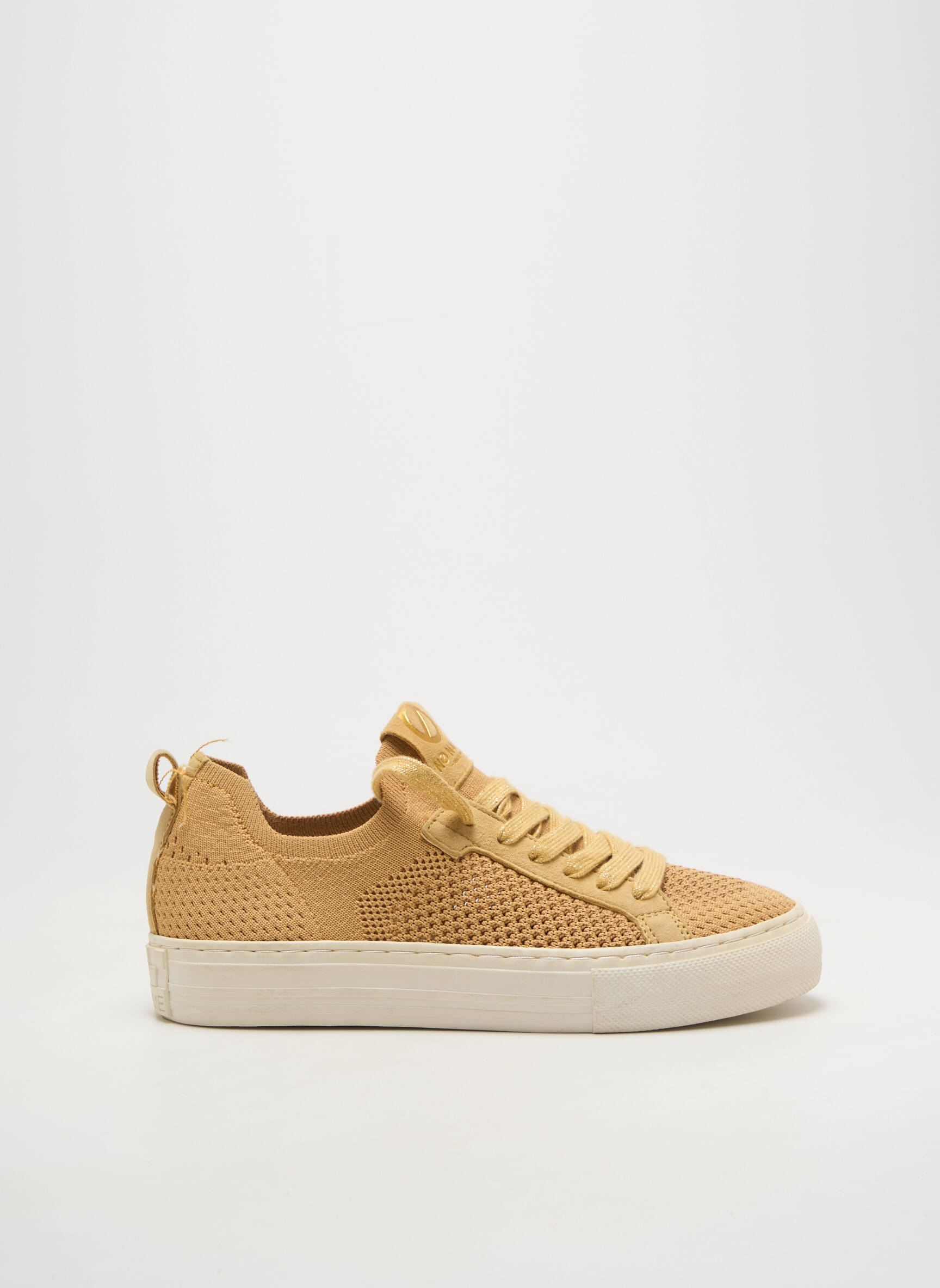 Baskets bout rond talon plat jusqu'à 3cm jaune NO NAME femme