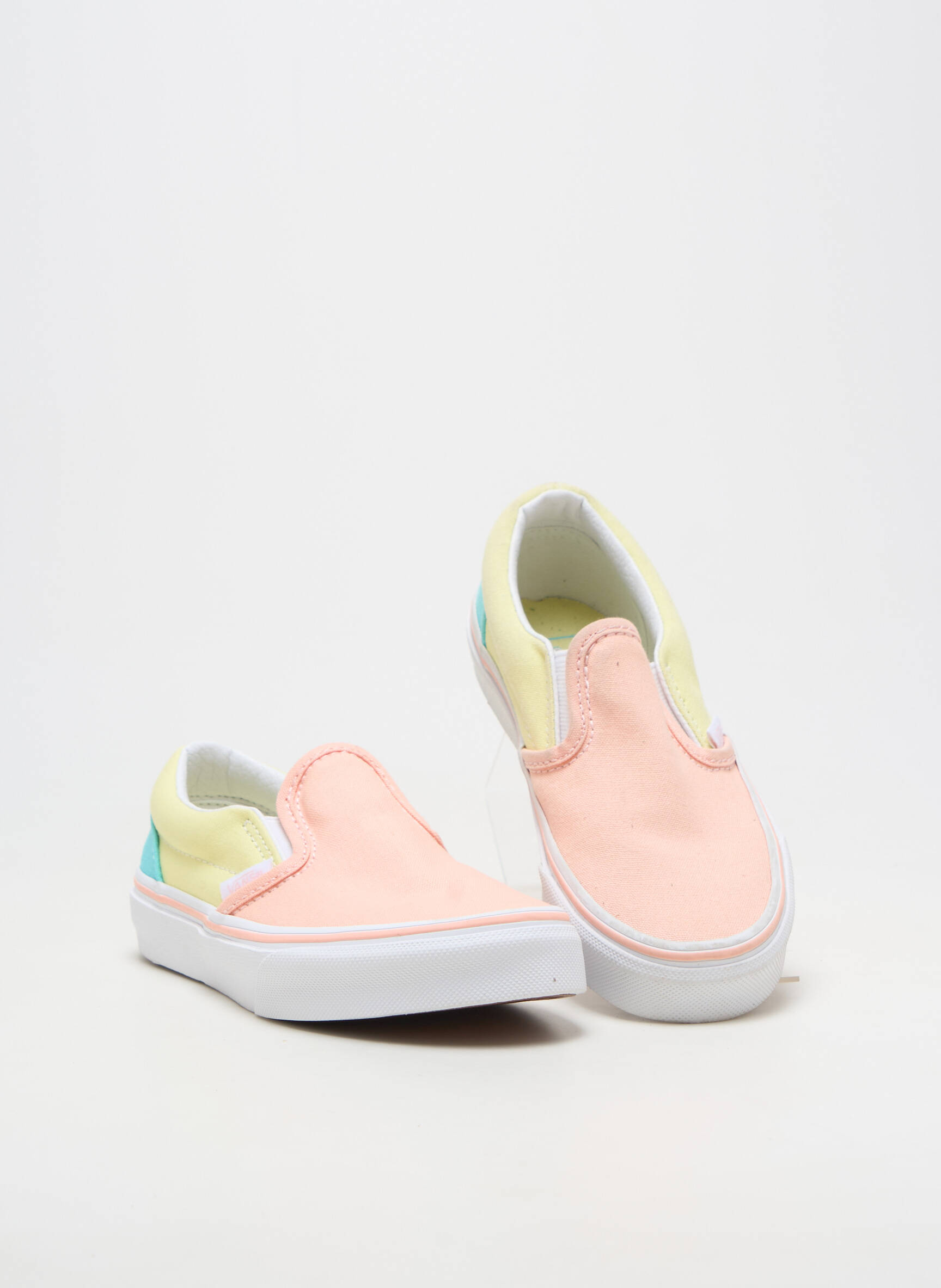 Slip ons bout rond bout rond rose VANS fille