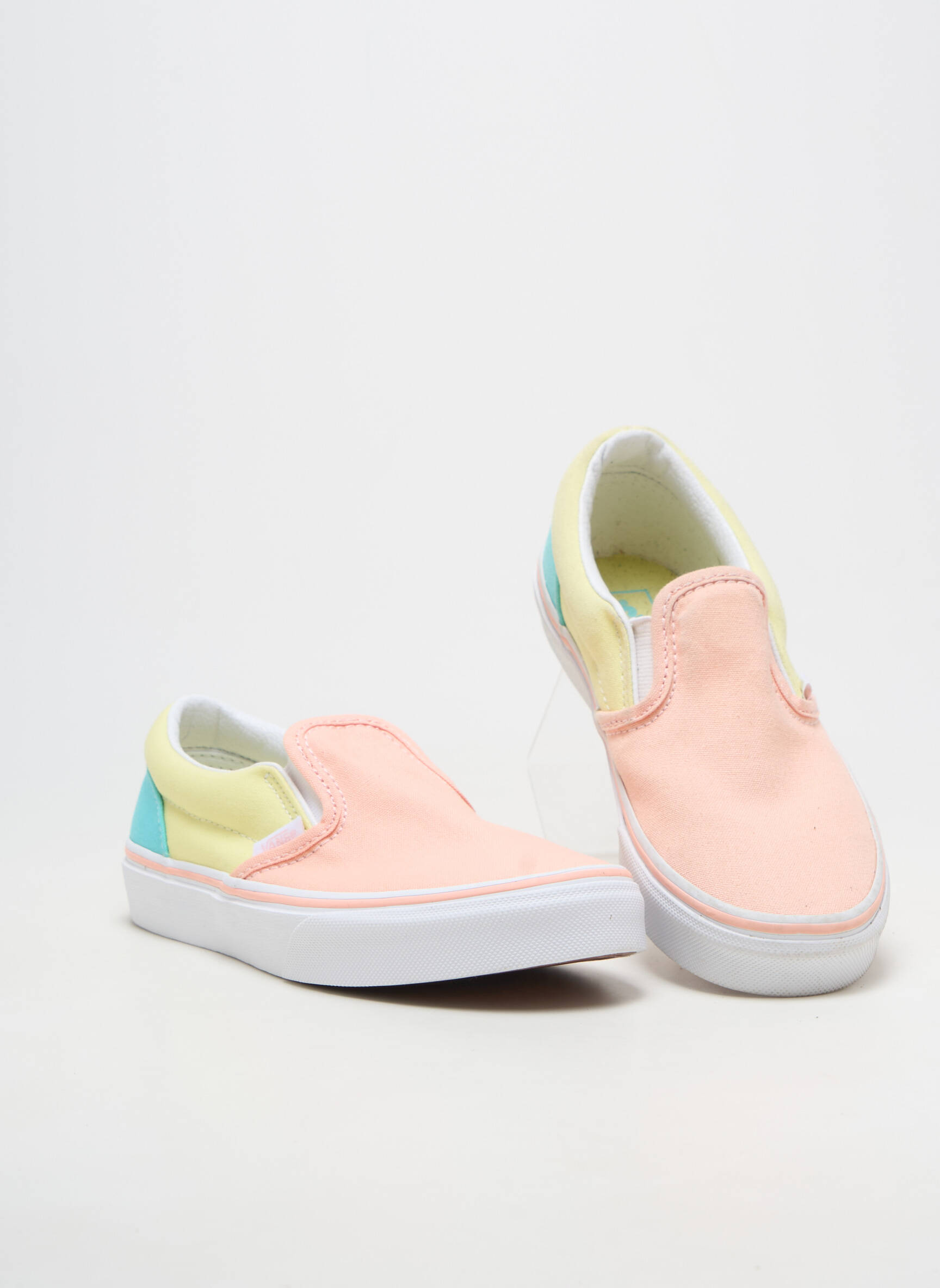 Slip ons bout rond bout rond rose VANS fille
