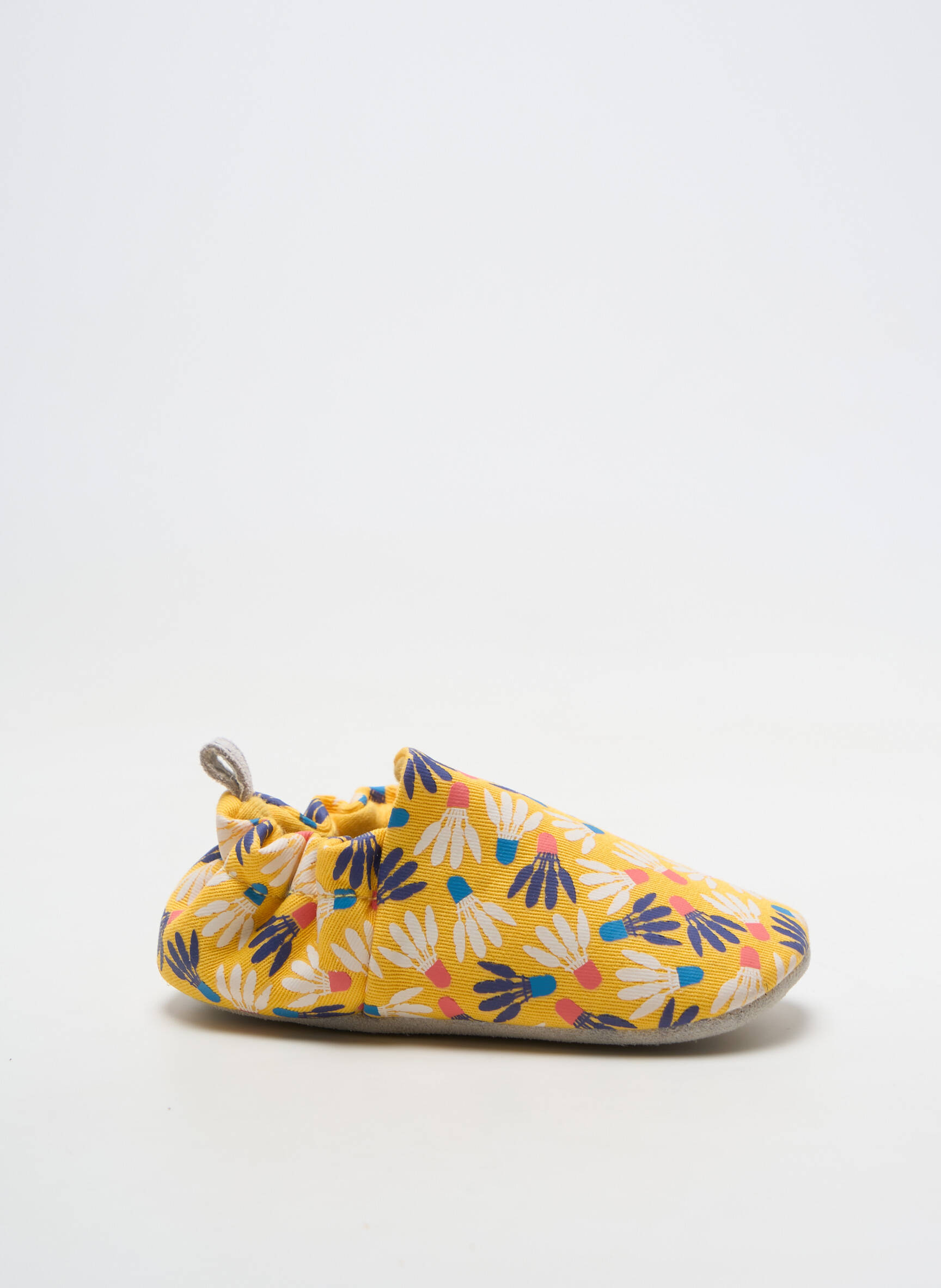 Chaussons/pantoufles fermeture elastique bout rond jaune POCO NIDO fille