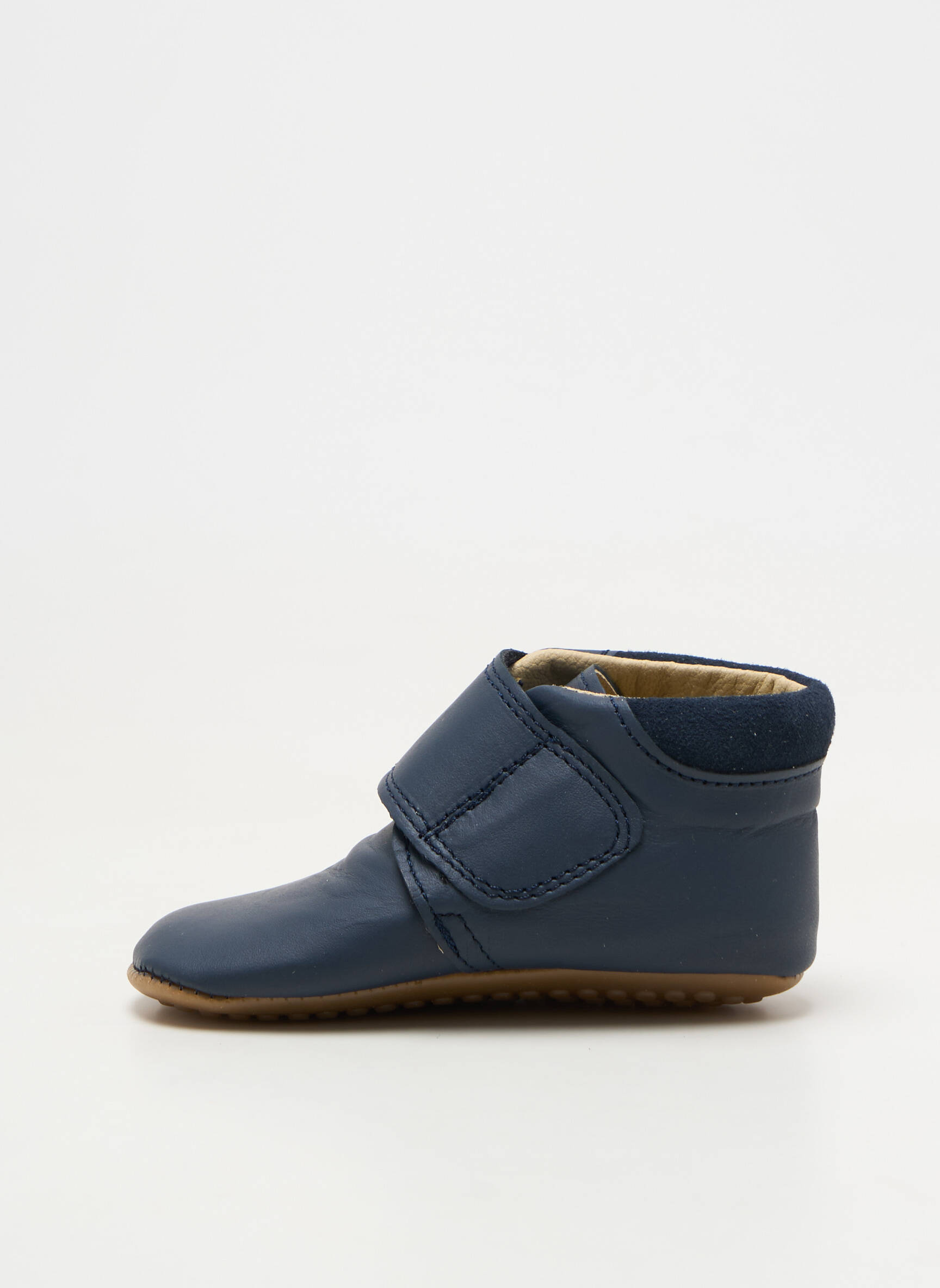 Chaussons/pantoufles matière lisse bout rond bleu POM POM enfant