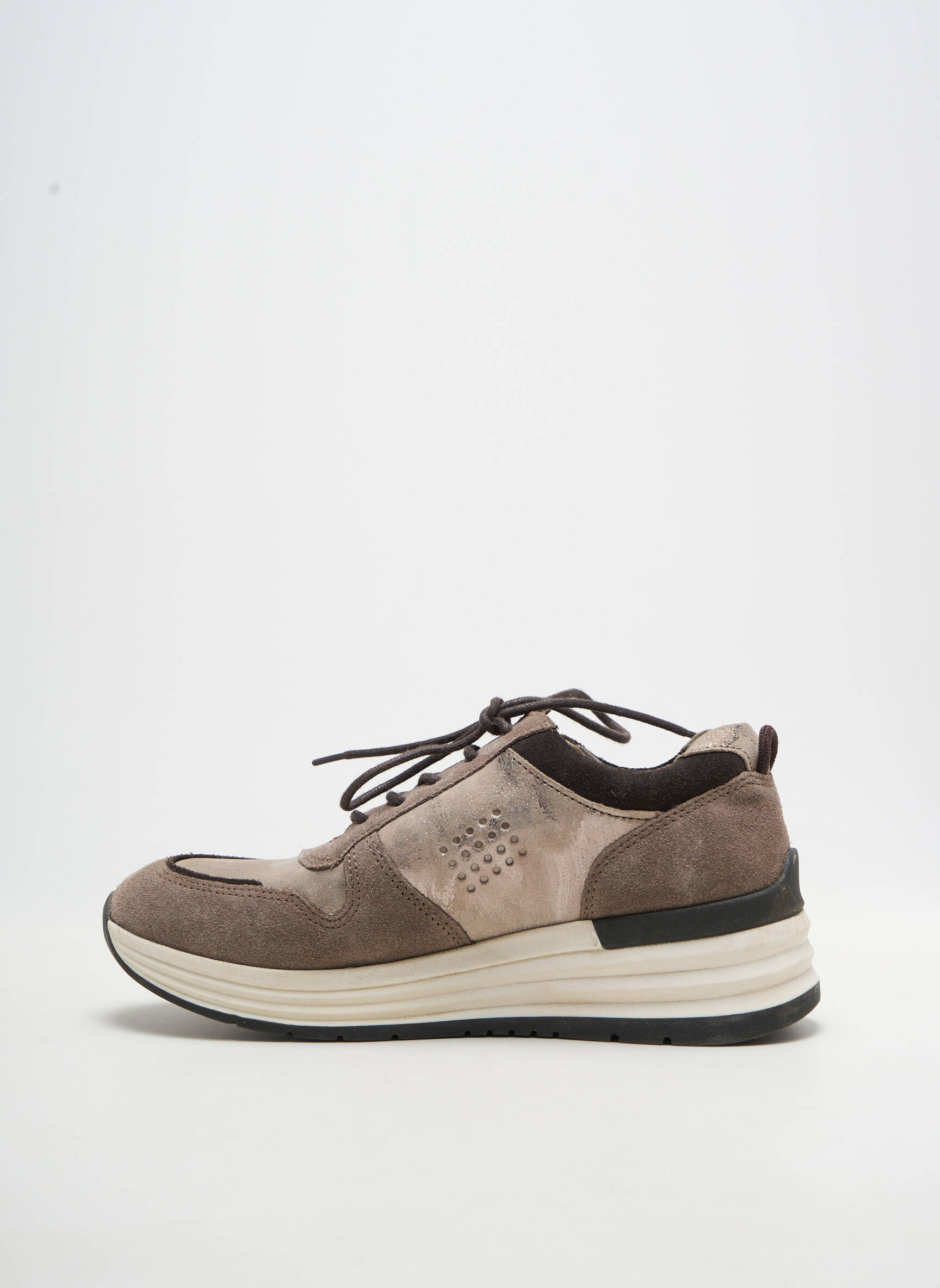 Baskets nubuck talon plat jusqu'à 3cm gris TBS femme