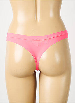 Tanga effet matière satinée rose SIMONE PERELE femme