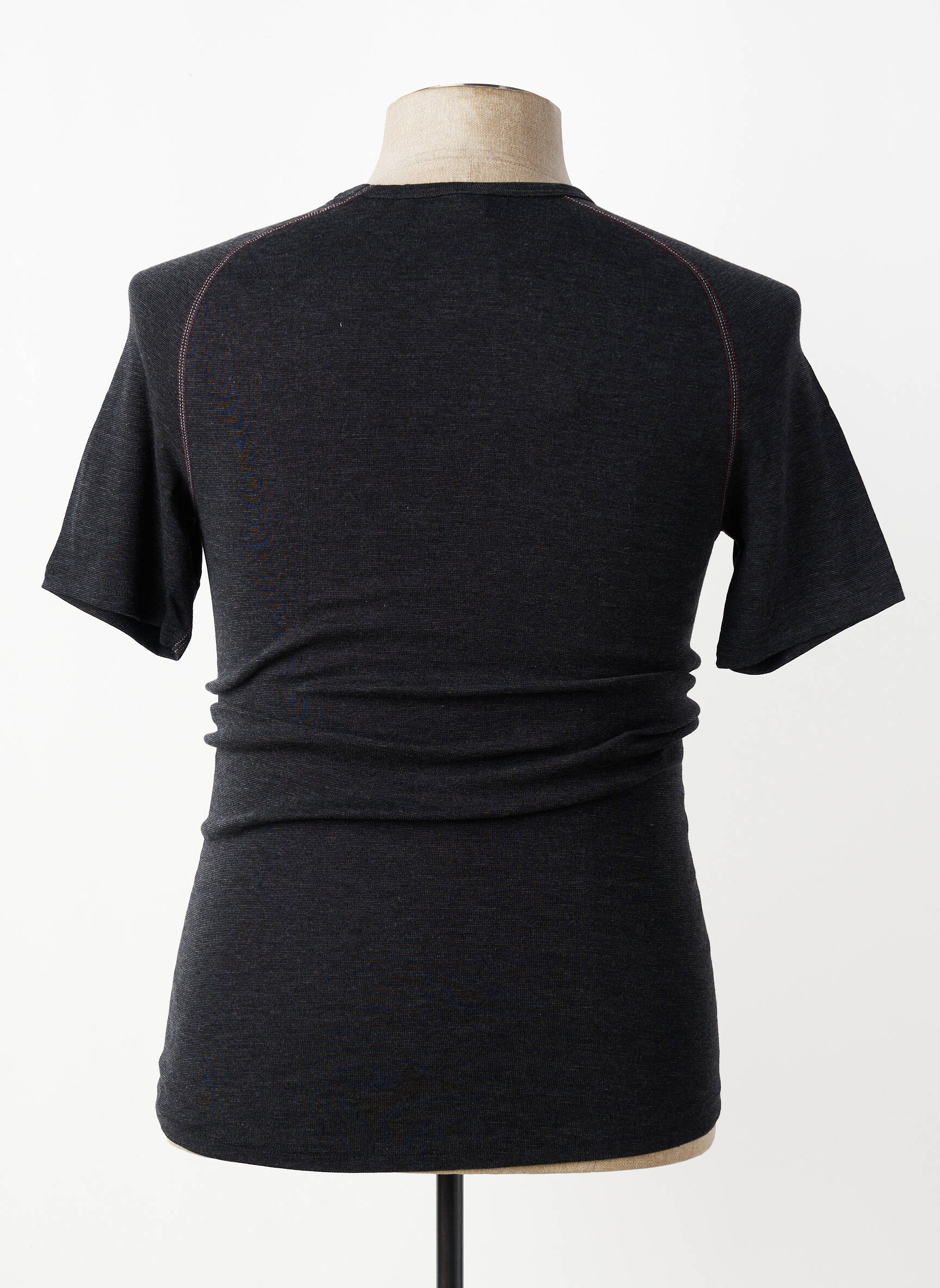 T-shirt coupe cintrée manches courtes noir CON-TA homme