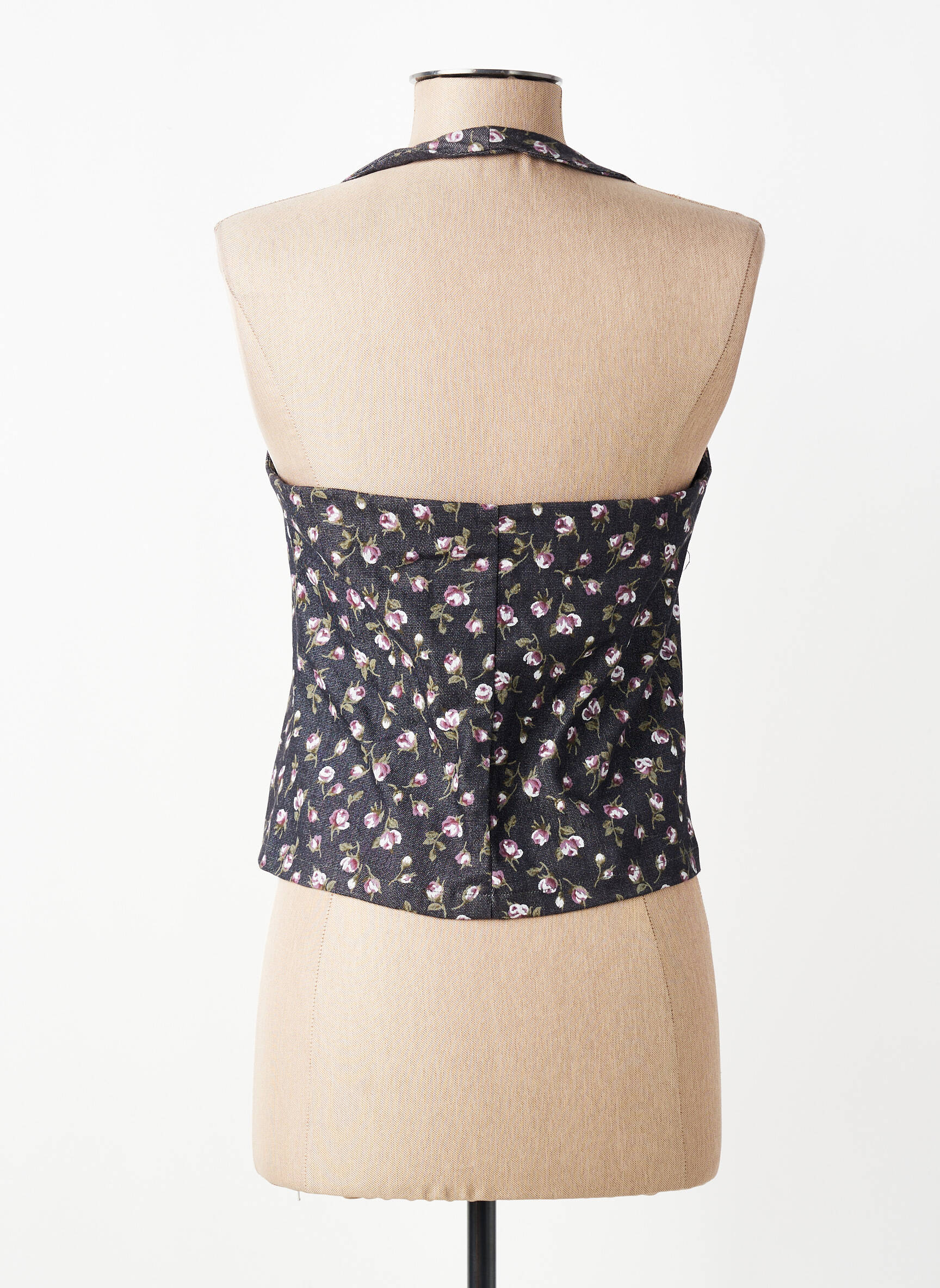 Top coupe cintrée fines bretelles noir LUCCHINI femme