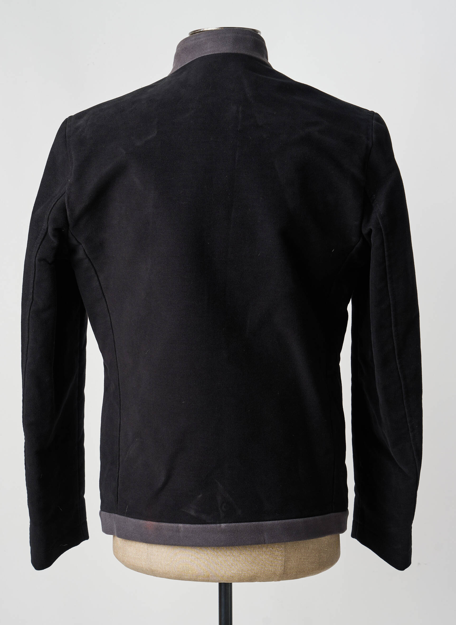 Veste chic finition intérieure doublure satiné noir PIERRE TALAMON homme