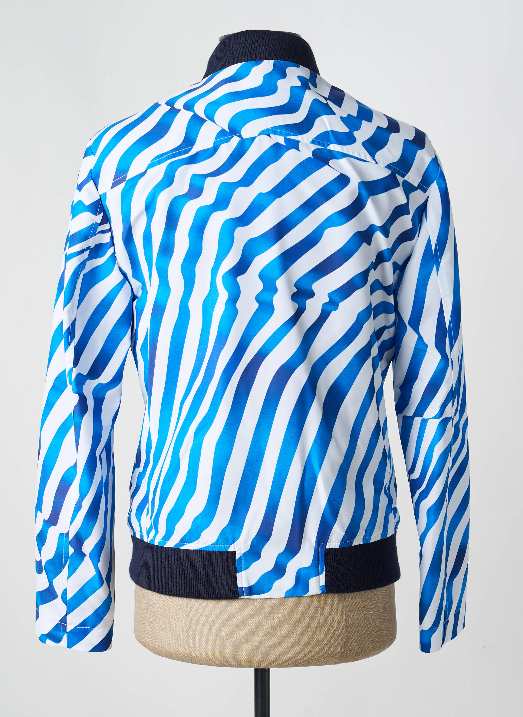 Blouson finition intérieure doublure satiné bleu PIERRE TALAMON homme