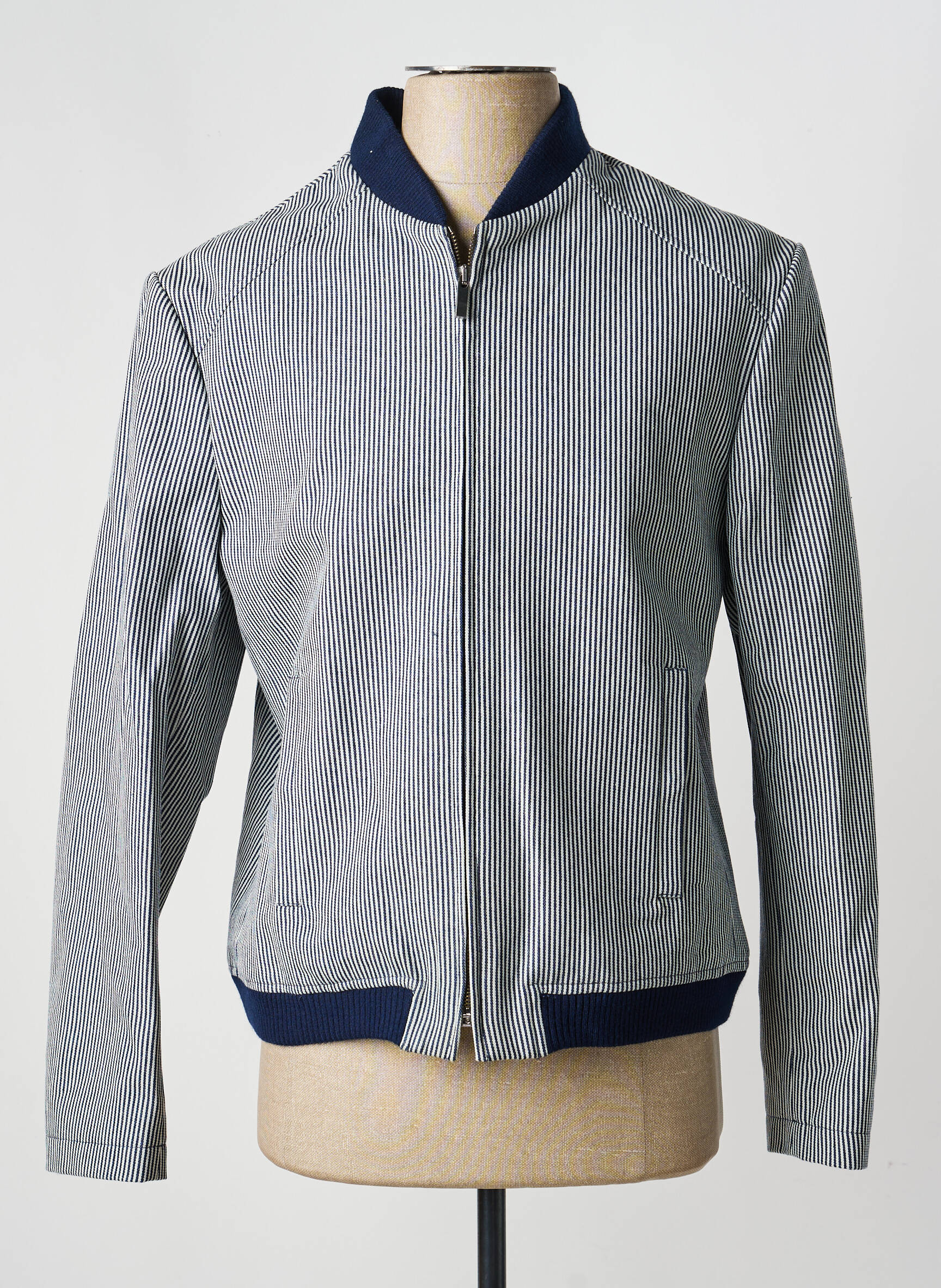 Blouson finition intérieure doublure satiné bleu PIERRE TALAMON homme