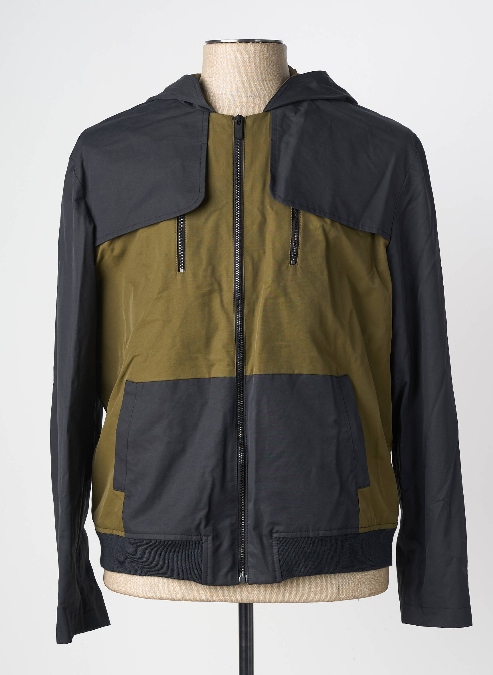 Coupe-vent poches a capuche vert PIERRE TALAMON homme