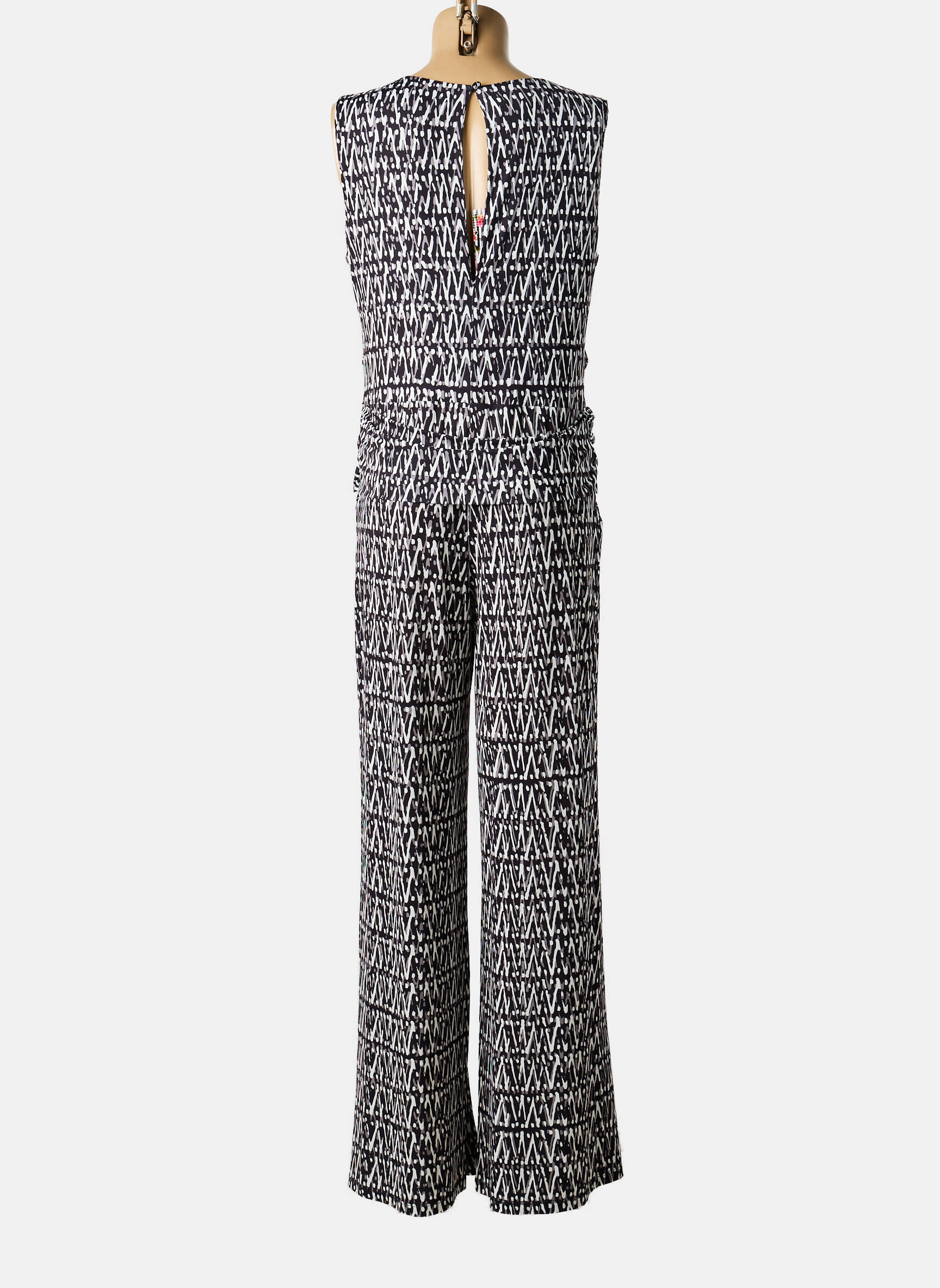 Combi-pantalon fermeture boutonnée au dos sans manche noir EROKE femme