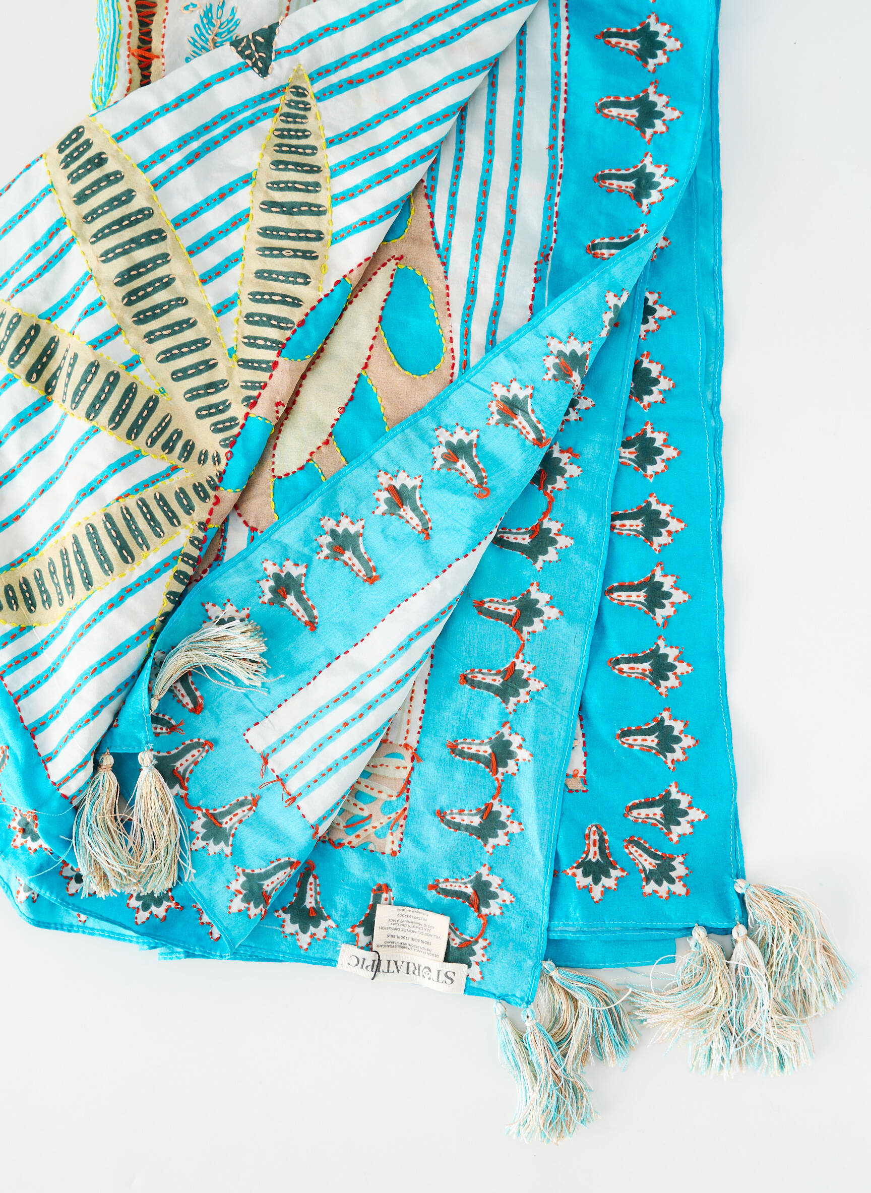 Foulard effet matière satinée bleu STORIATIPIC femme