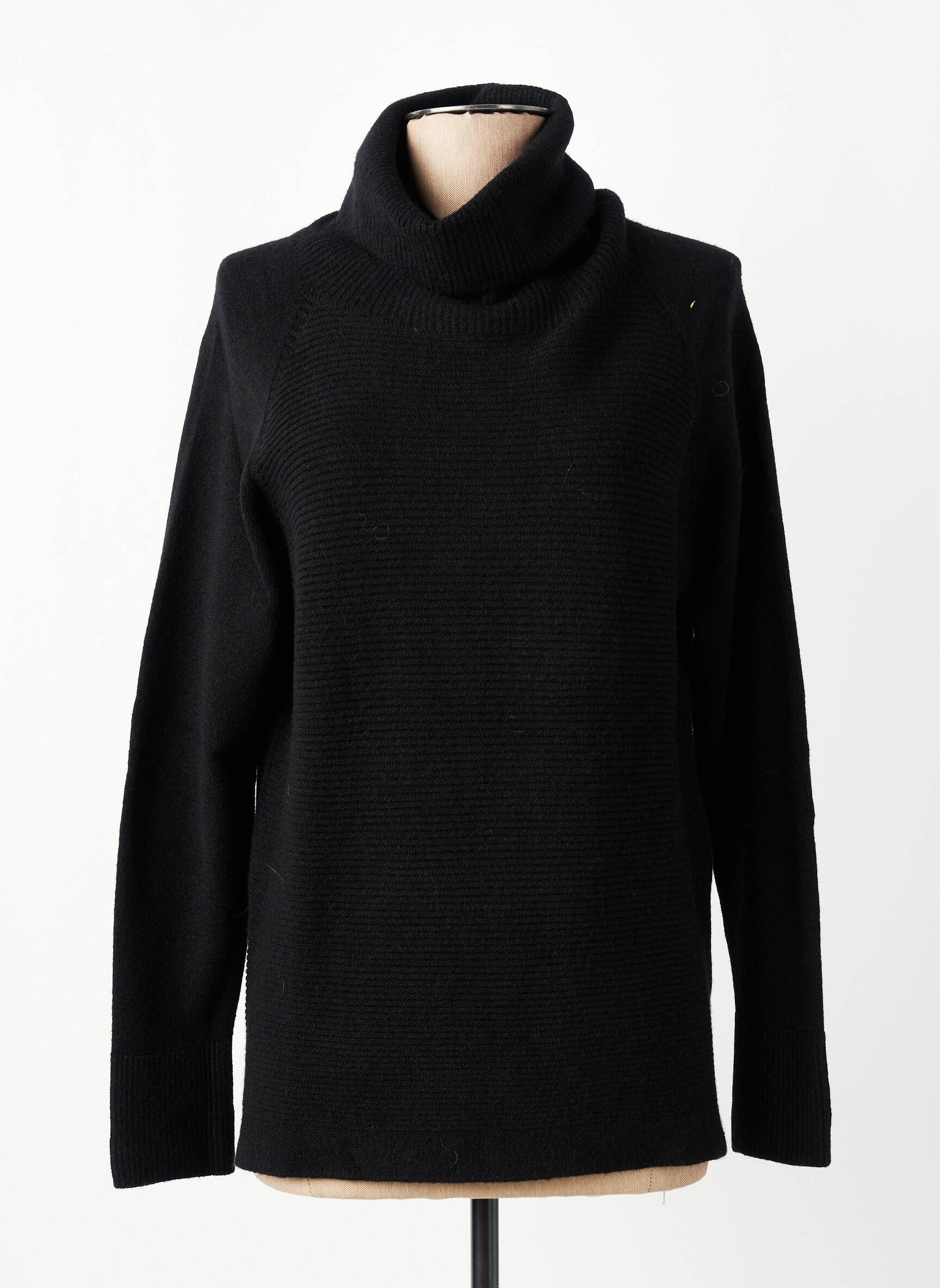 Pull col roulé coupe cintrée manches longues noir SIGNE NATURE femme