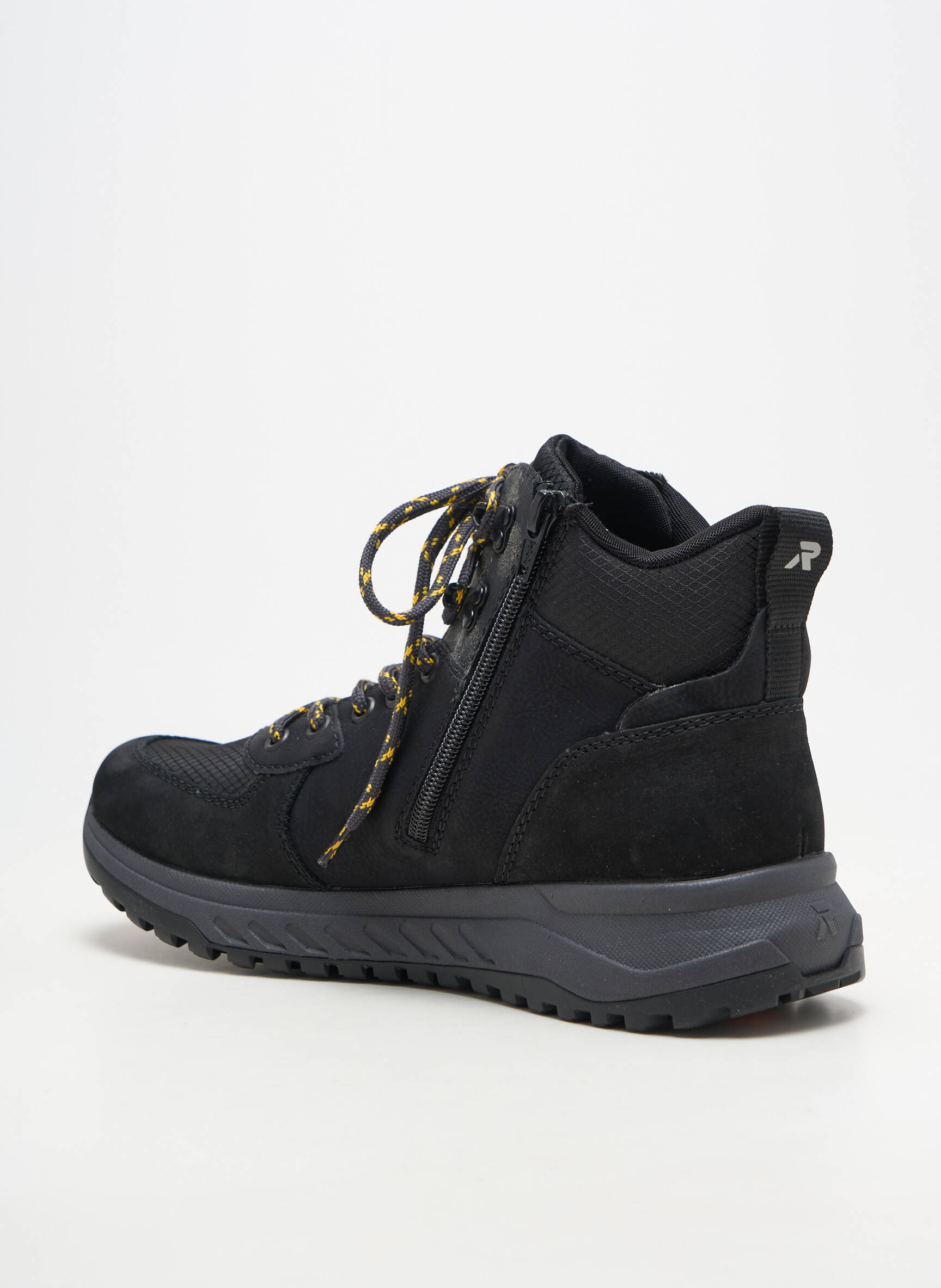 Baskets matière lisse bout rond noir RIEKER homme