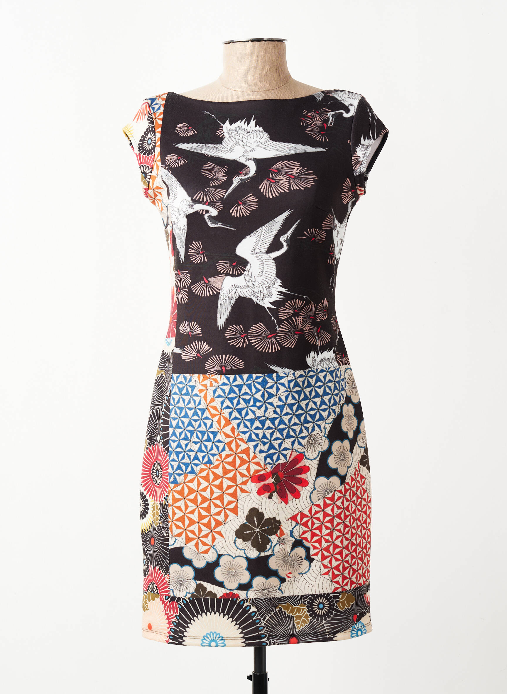 Robe courte manches courtes manches courtes noir DESIGUAL femme