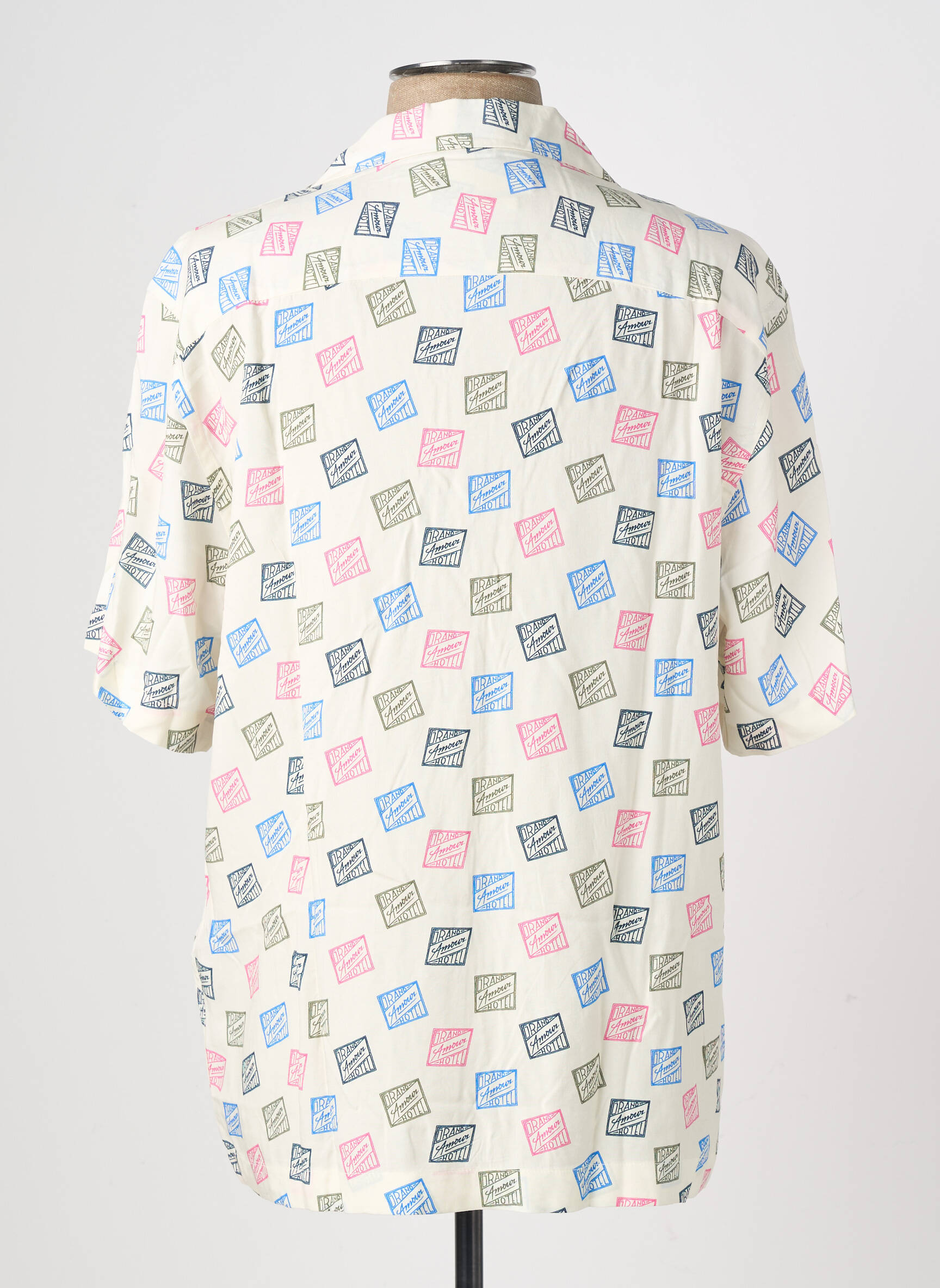 Chemise manches courtes col tailleur beige SELECTED homme