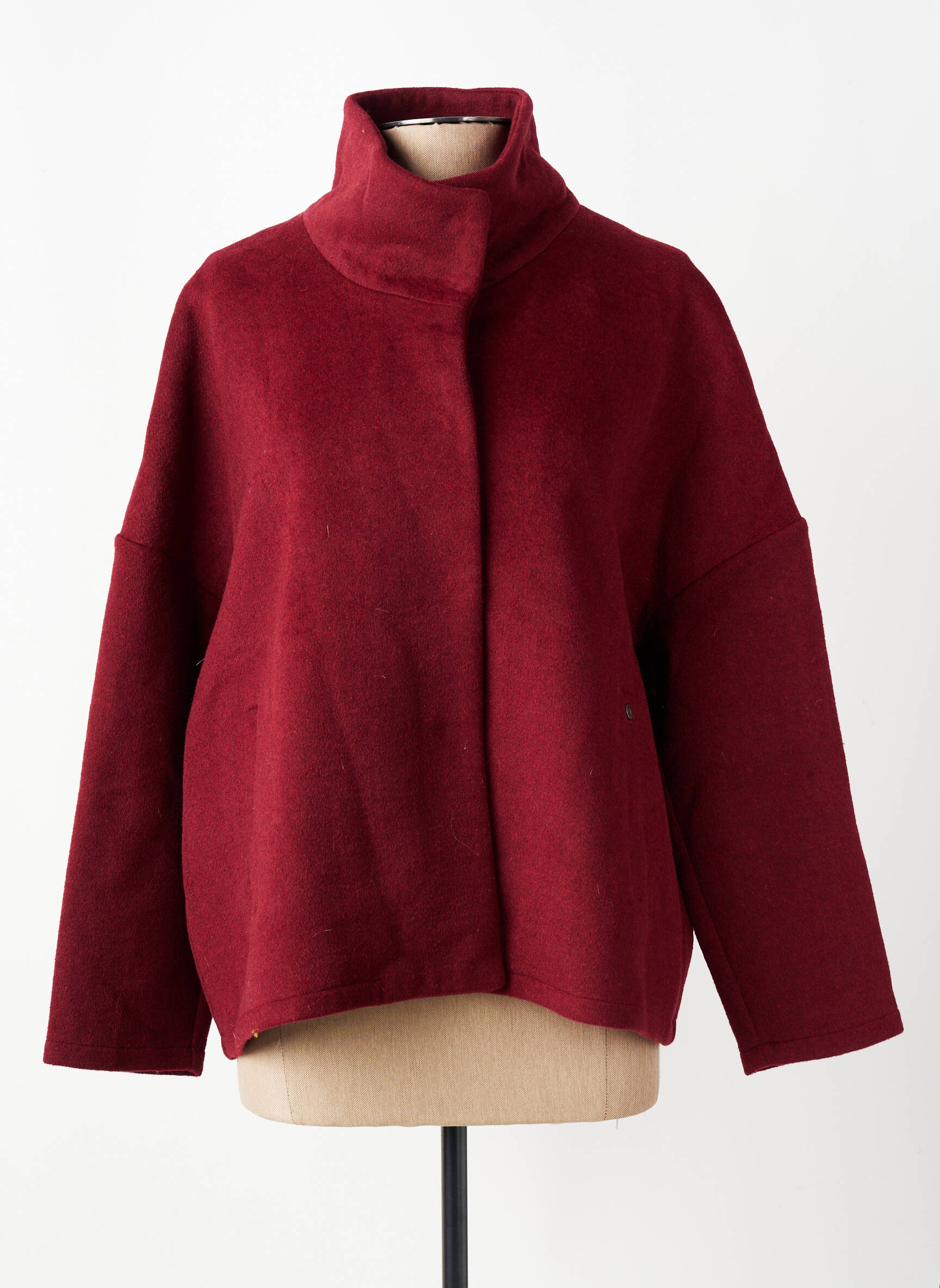 Manteau court poches sans capuche rouge SURKANA femme