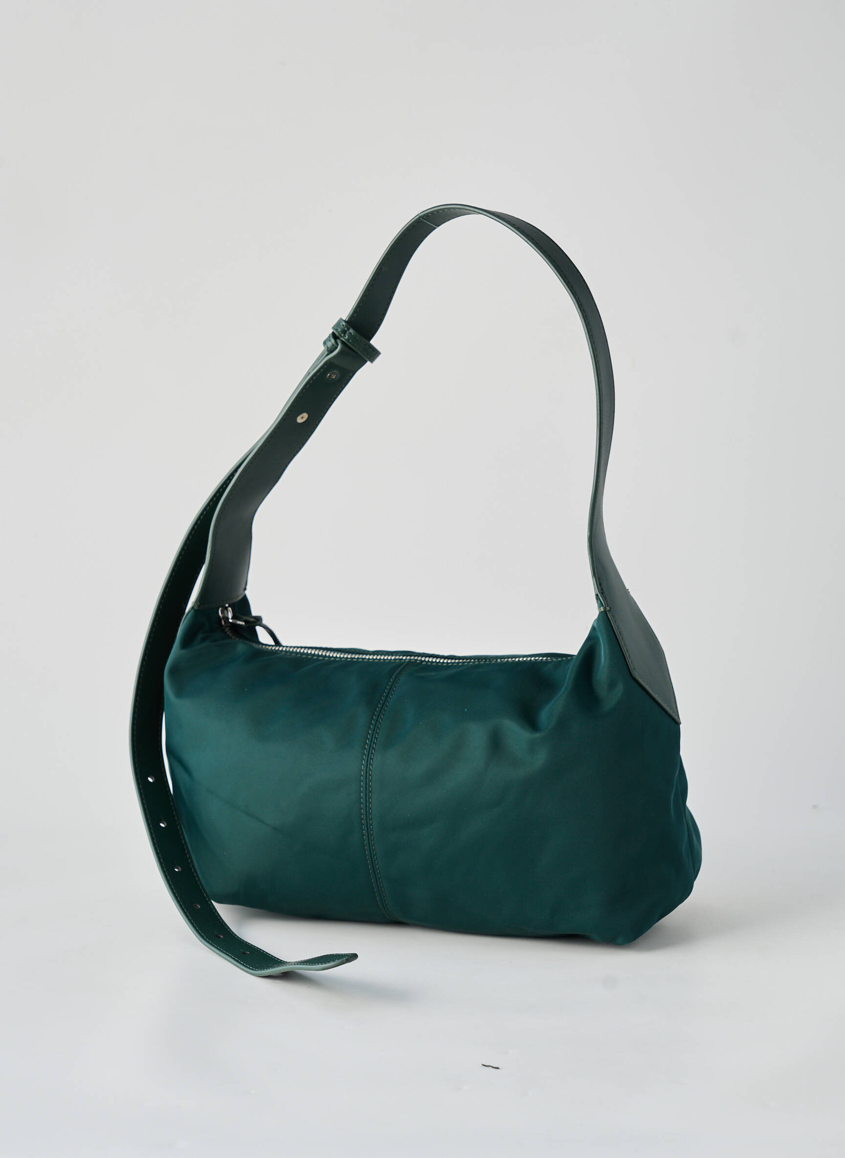 Sac fermeture zippée forme rectangulaire vert CAROLL femme