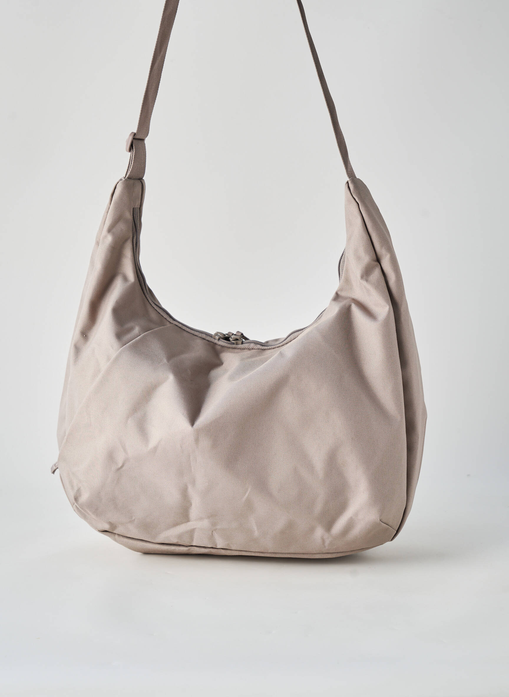 Sac fermeture zippée forme rectangulaire gris MUJI femme